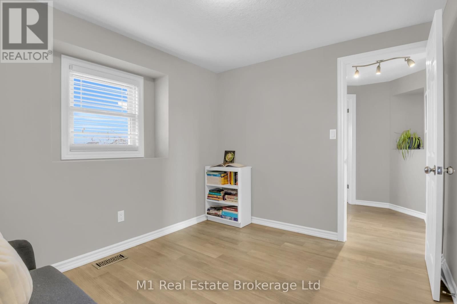 424 MILLBURN BOULEVARD Image 28