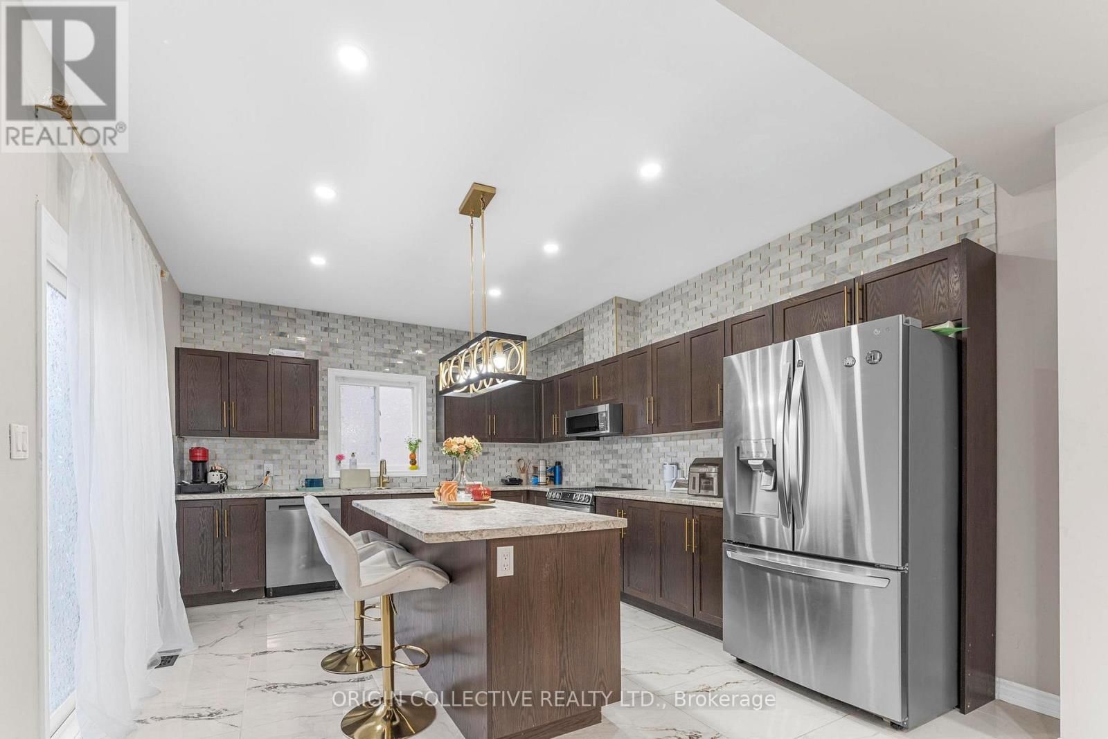 152 MCCABE AVENUE Image 14