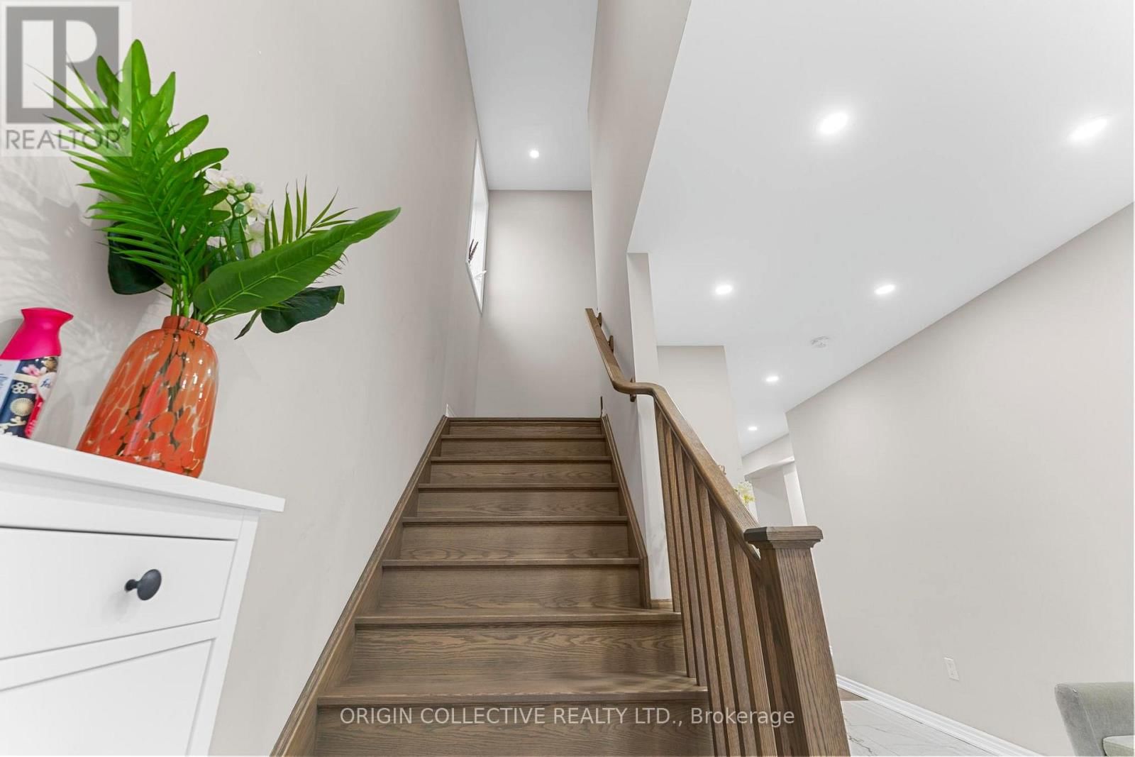 152 MCCABE AVENUE Image 15