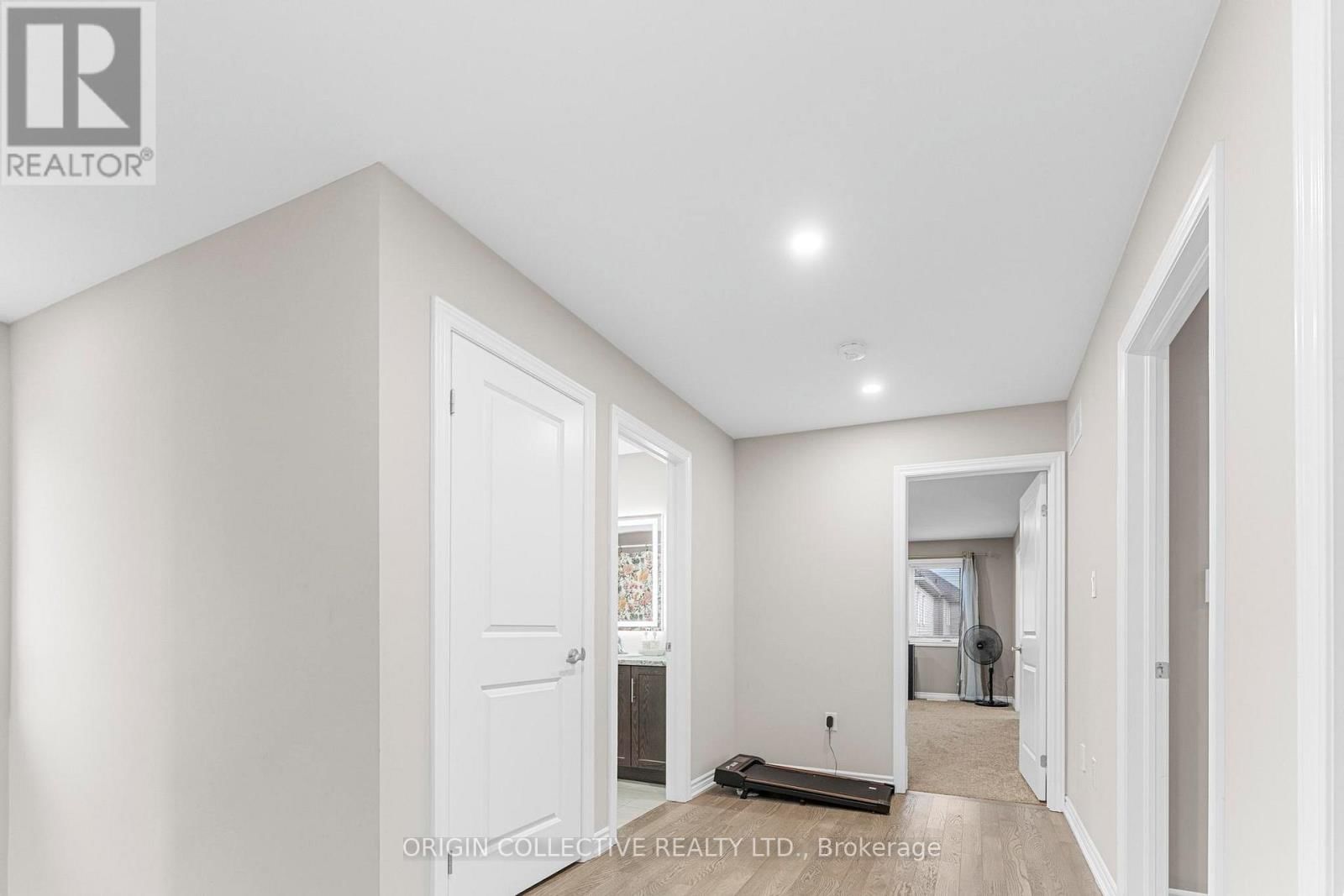 152 MCCABE AVENUE Image 16