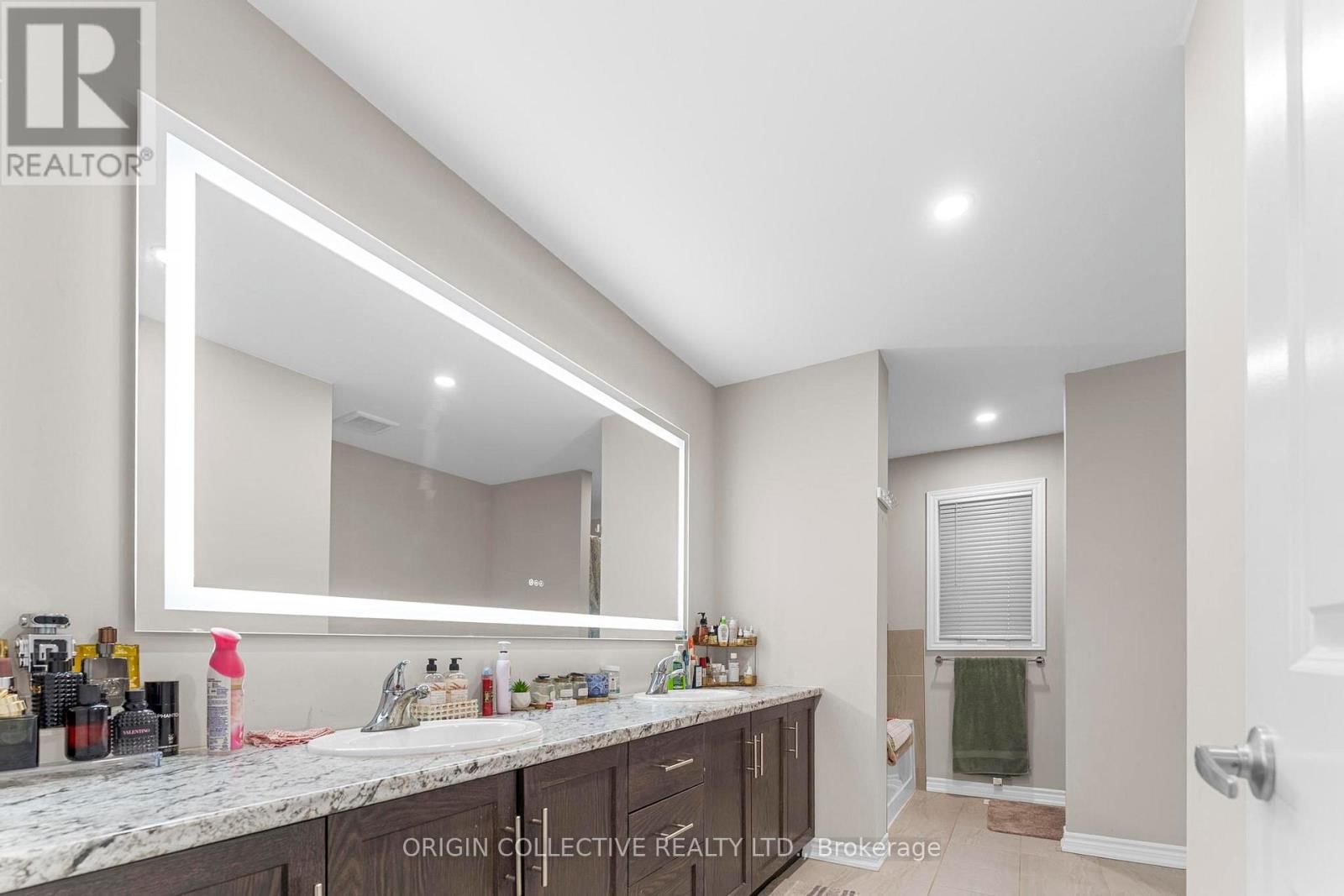 152 MCCABE AVENUE Image 22