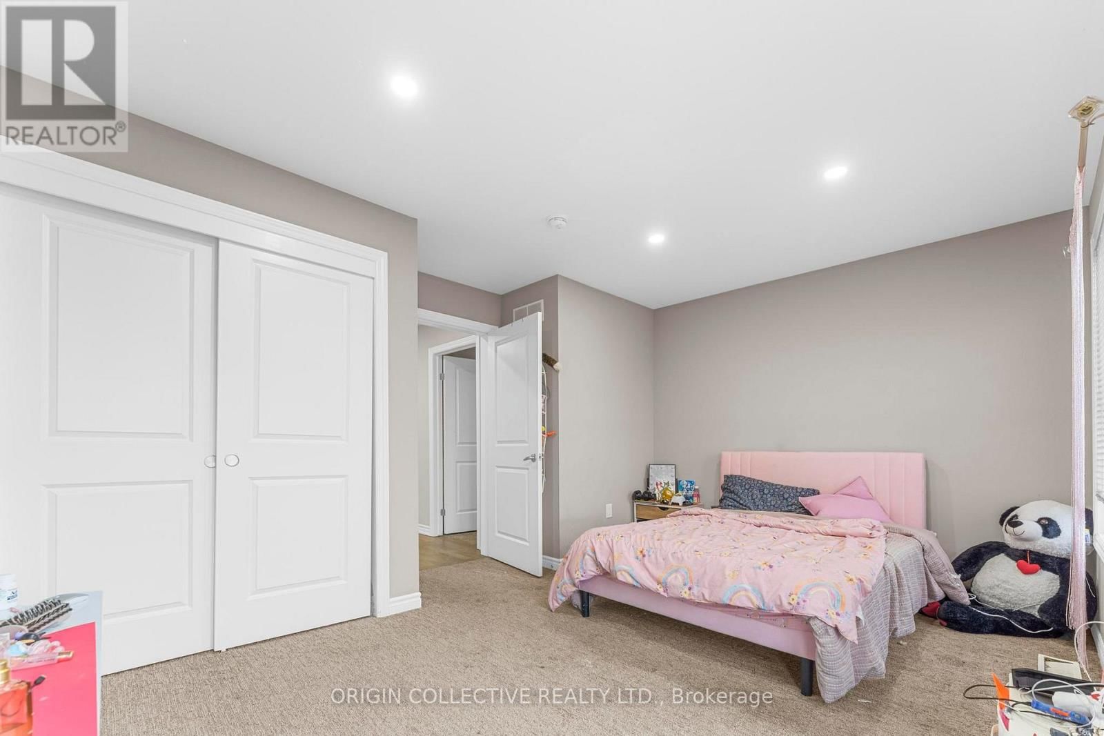 152 MCCABE AVENUE Image 28