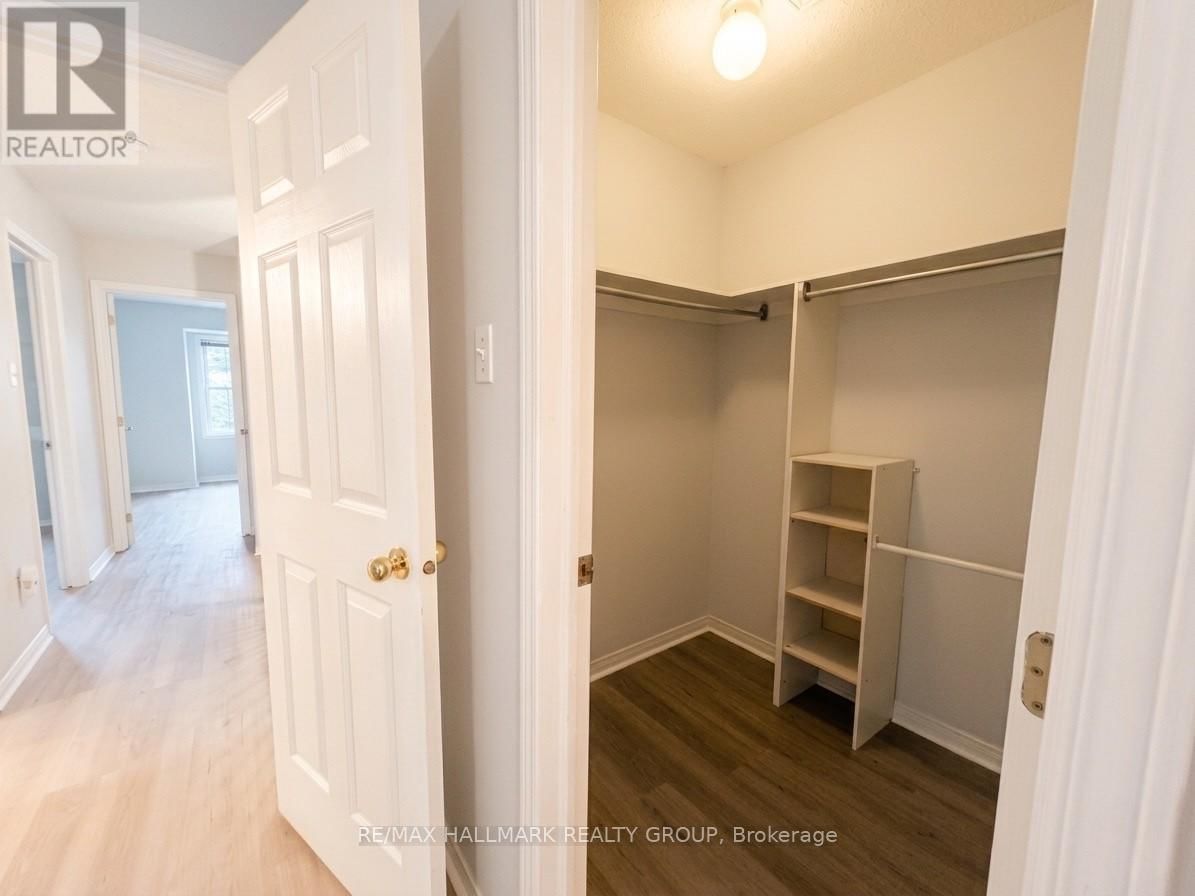 95 HEMLO CRESCENT Image 11