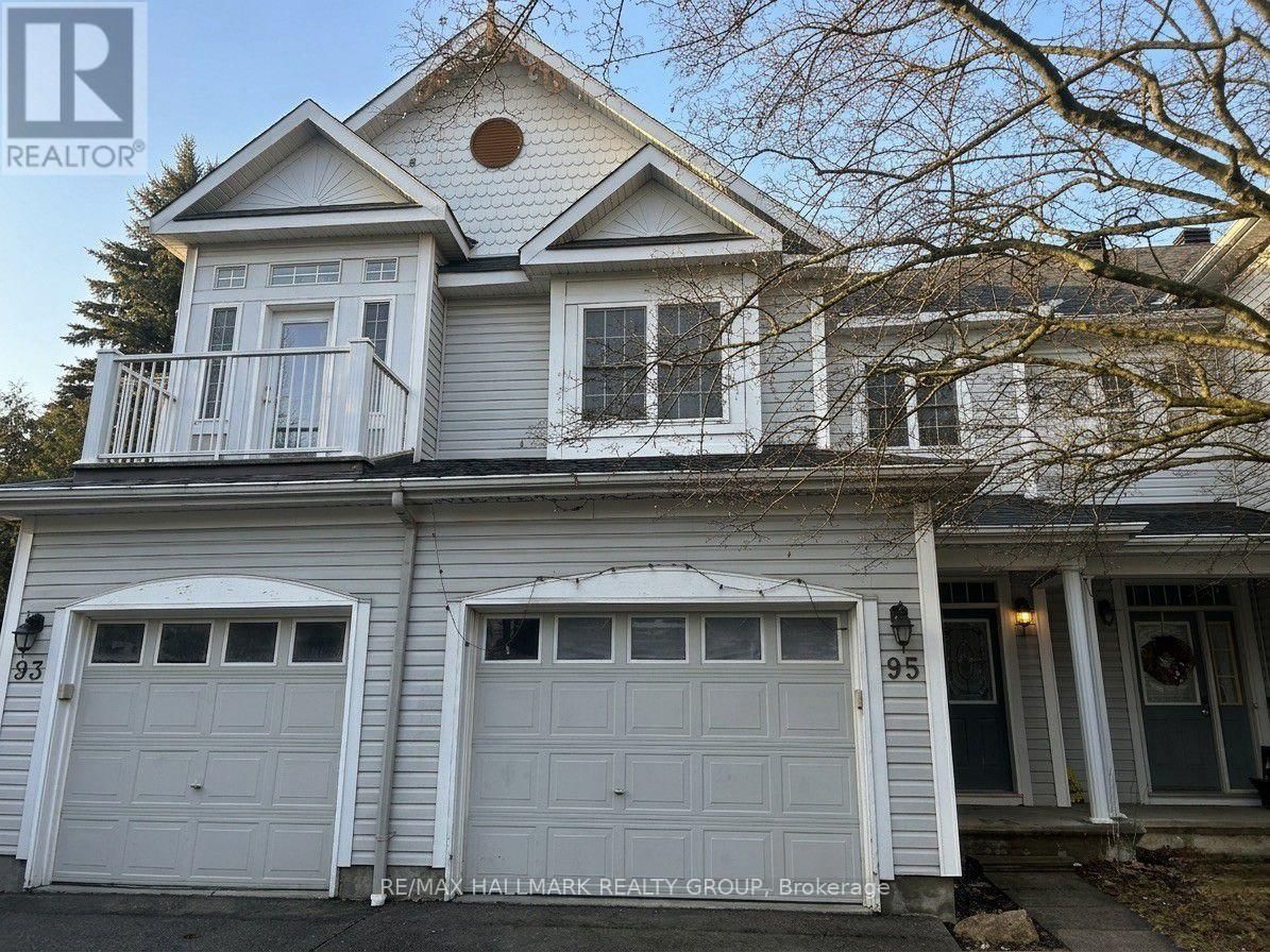 95 HEMLO CRESCENT Image 2