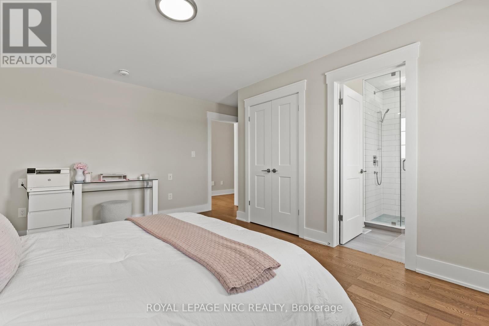 271 MEMORIAL PARK DRIVE Image 20