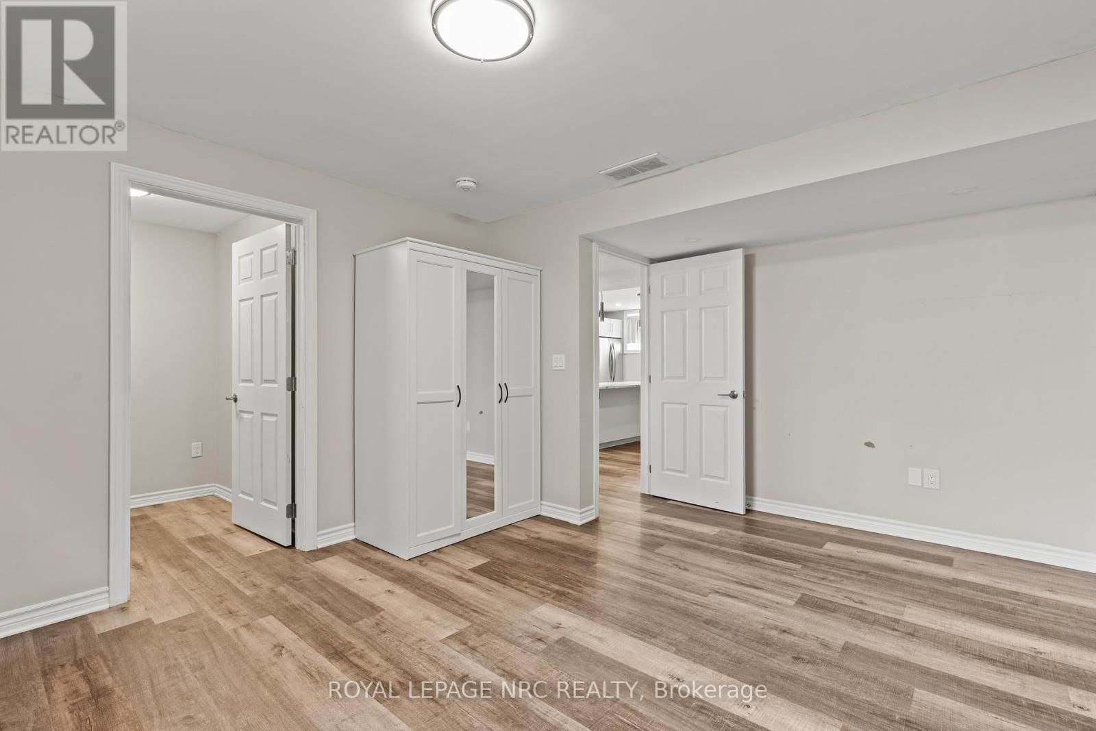 271 MEMORIAL PARK DRIVE Image 34