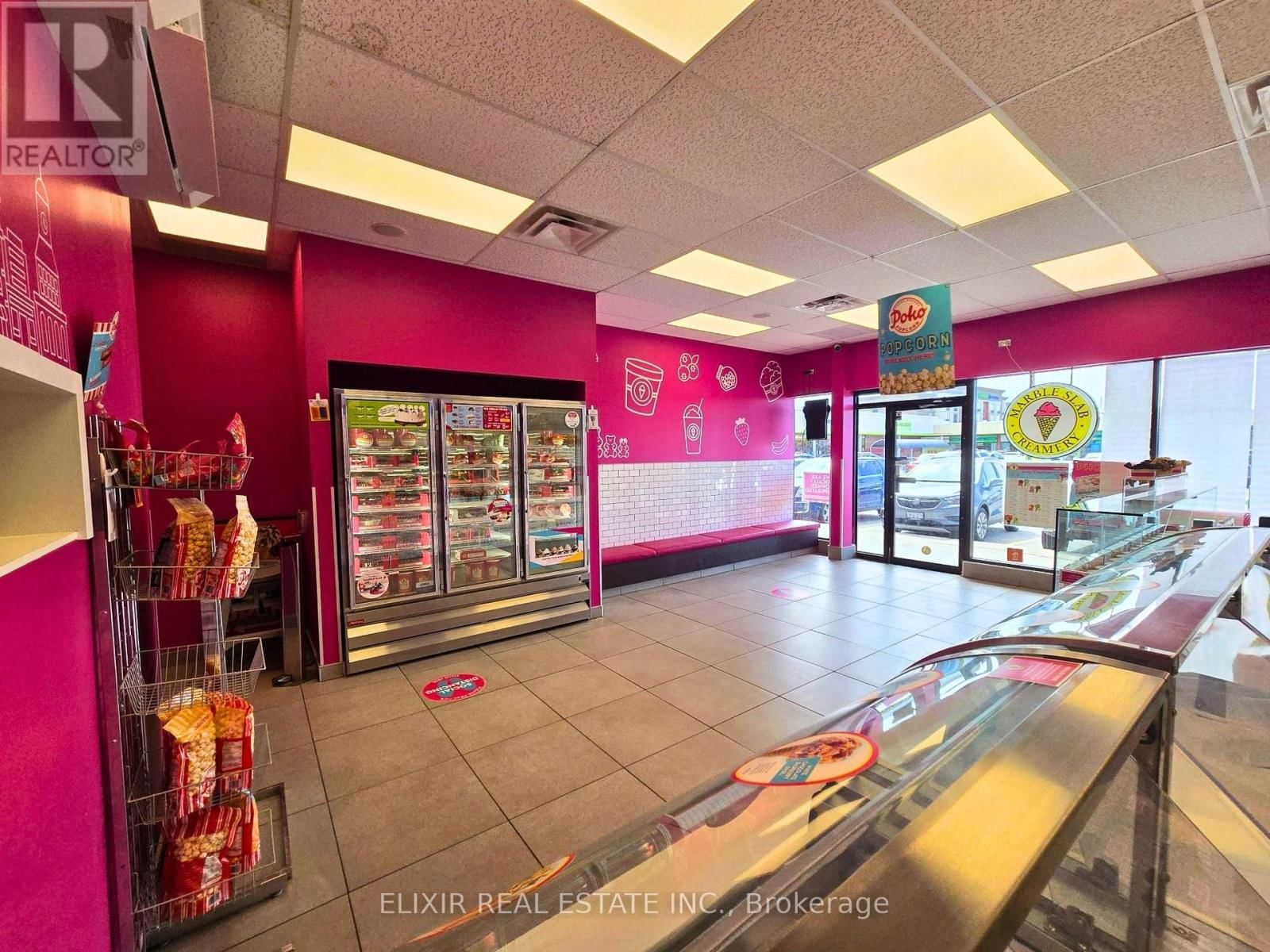 16 - 305 NORTH FRONT STREET Image 12