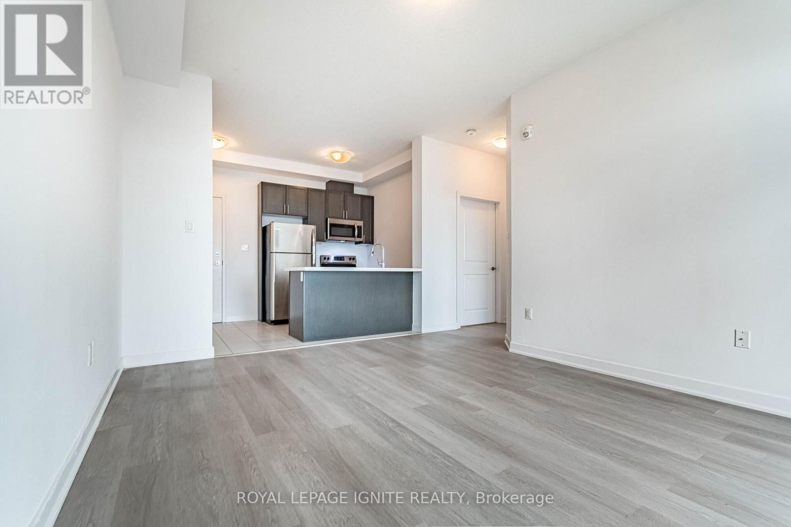 614 - 101 SHOREVIEW PLACE Image 22