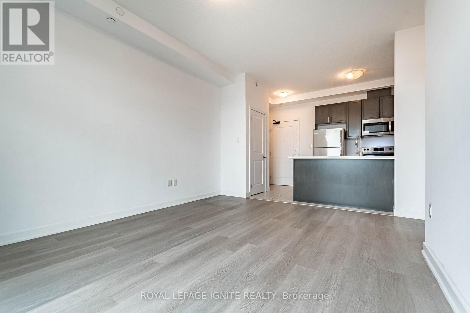 614 - 101 SHOREVIEW PLACE Image 23