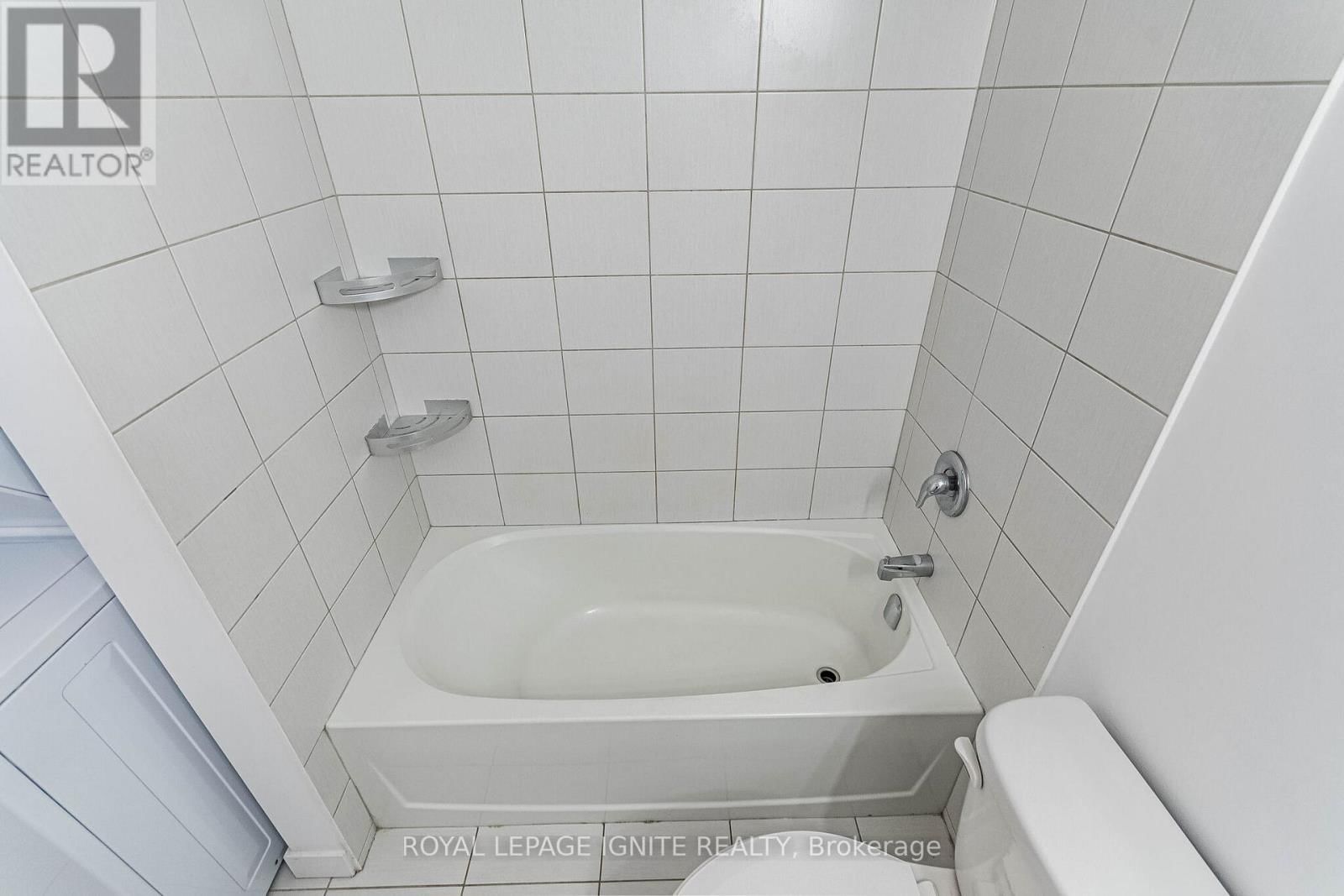 614 - 101 SHOREVIEW PLACE Image 30