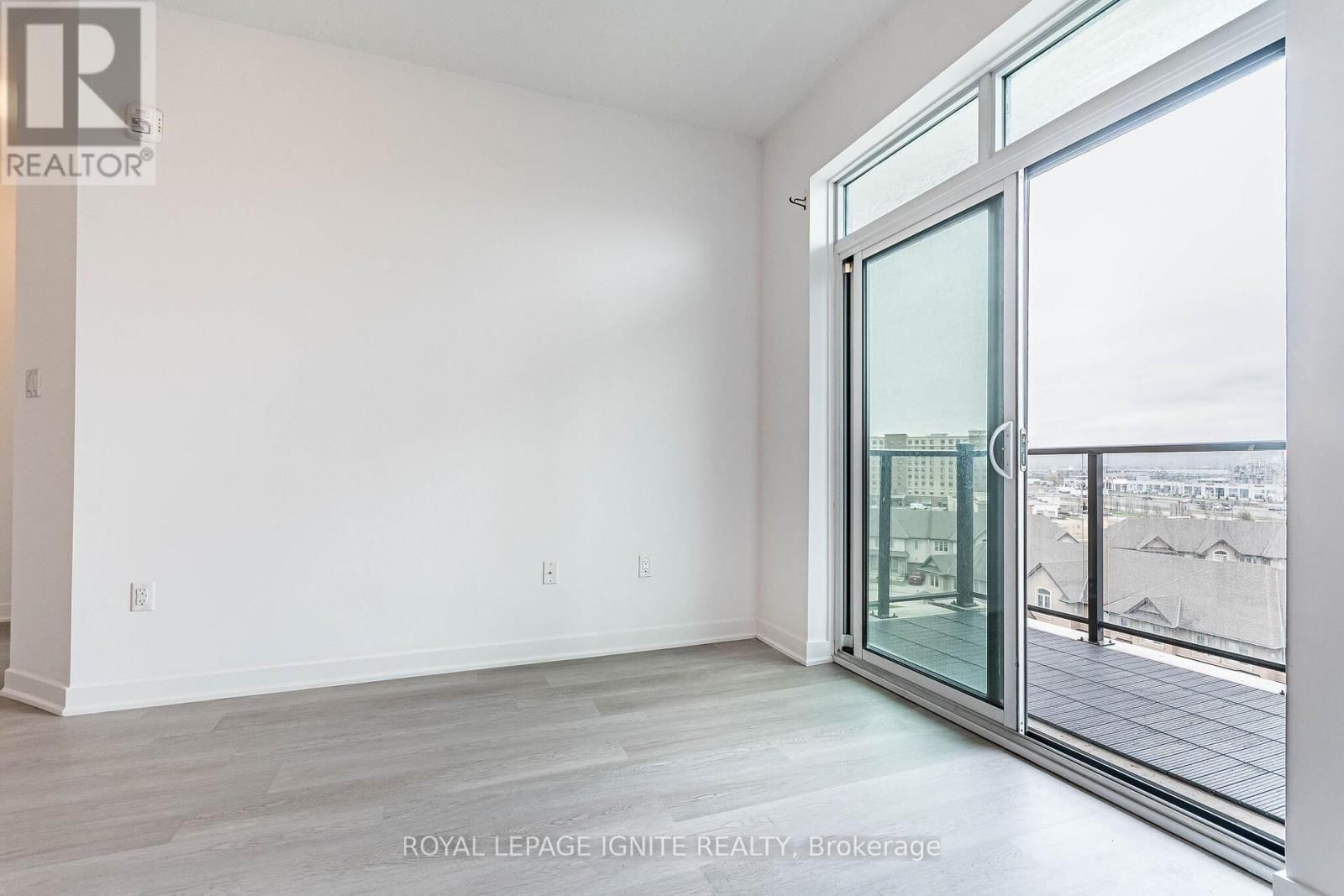 614 - 101 SHOREVIEW PLACE Image 35