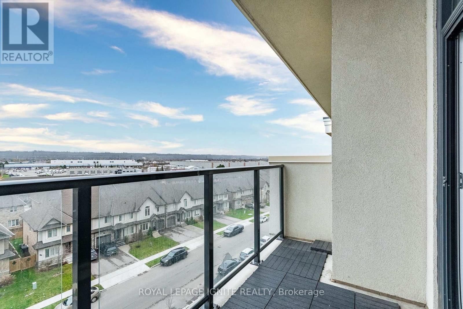 614 - 101 SHOREVIEW PLACE Image 38