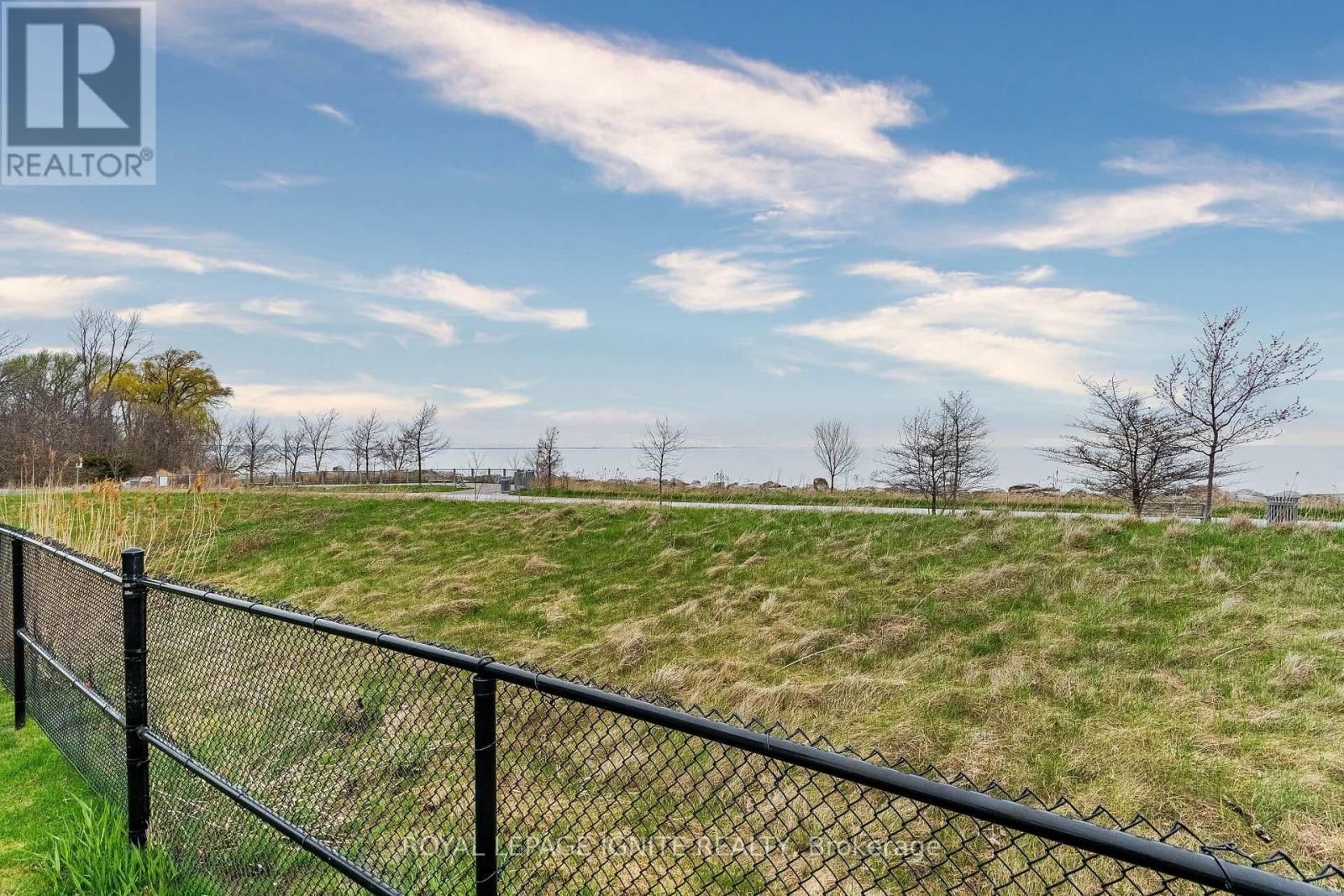 614 - 101 SHOREVIEW PLACE Image 41