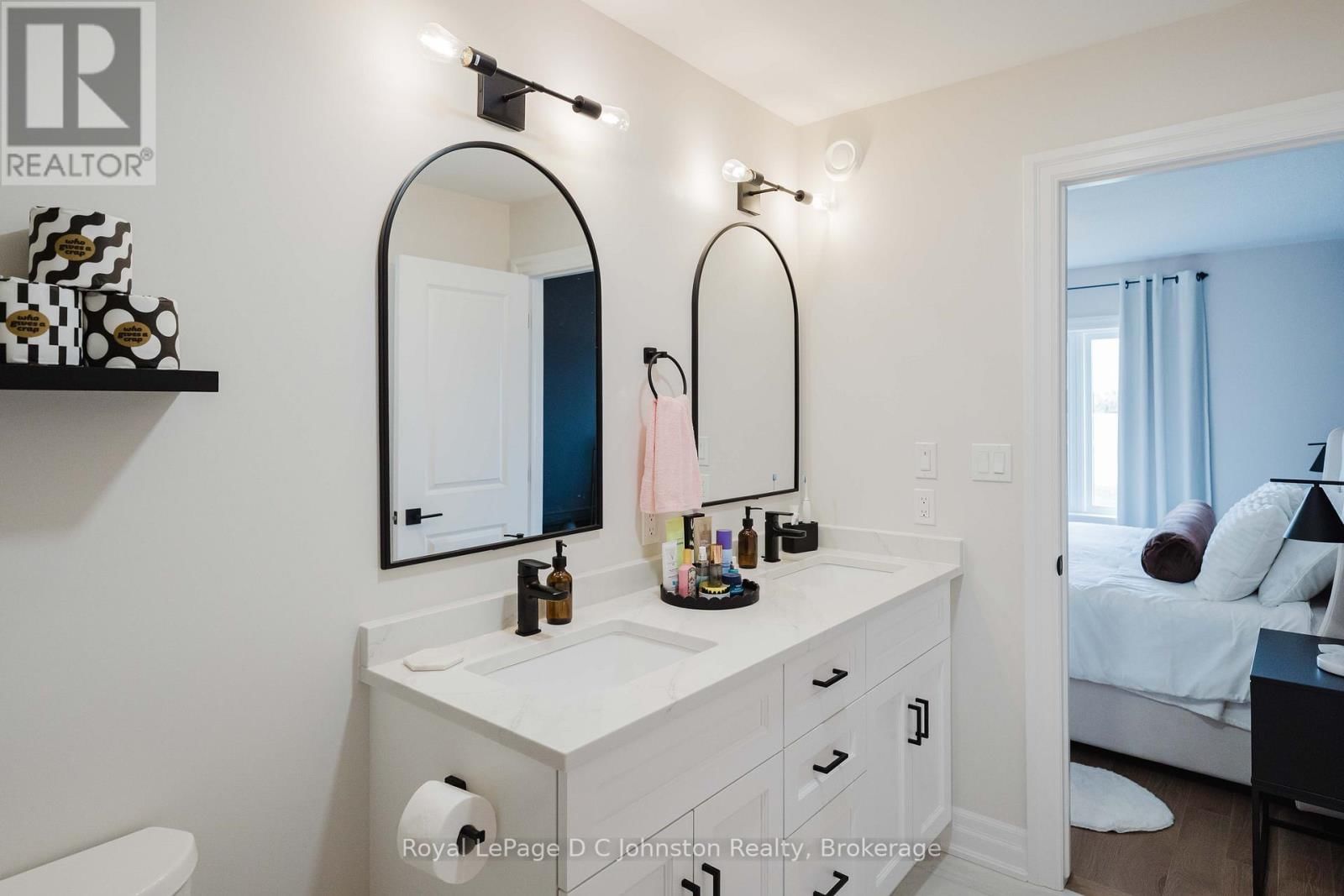 285 MARY ROSE AVENUE Image 28