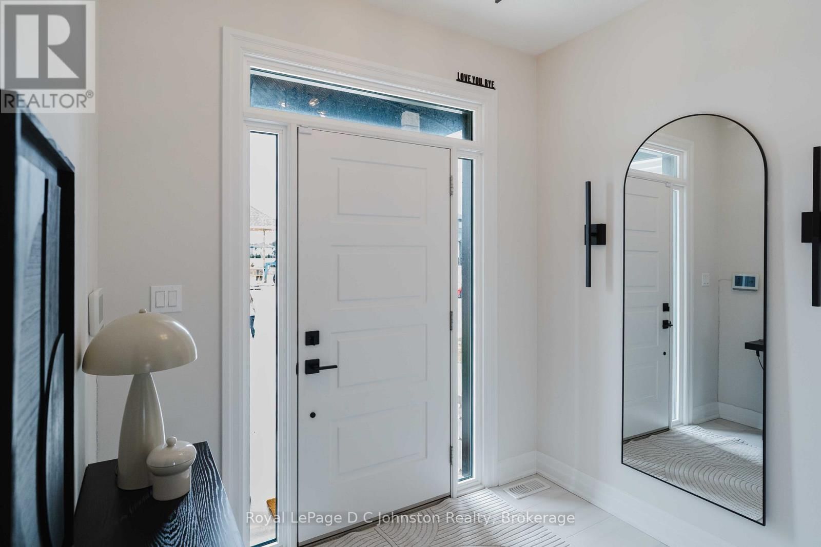 285 MARY ROSE AVENUE Image 6