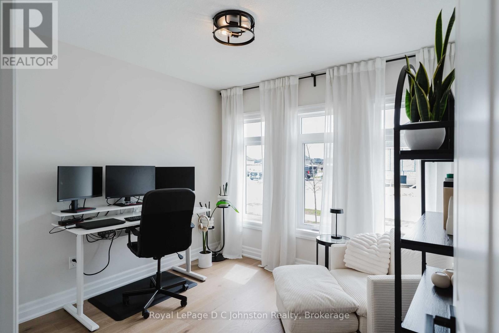 285 MARY ROSE AVENUE Image 7