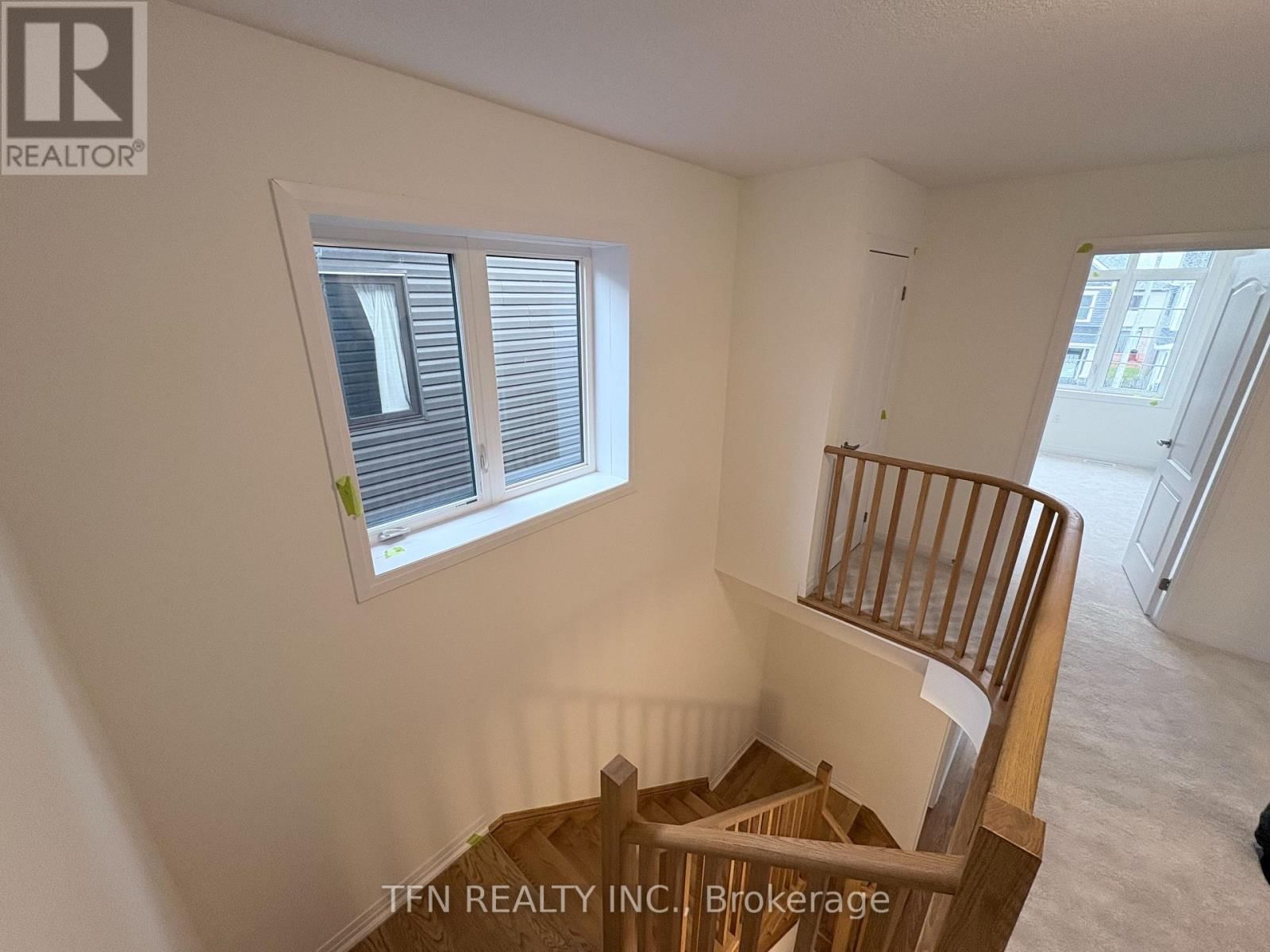 20 SELECTION HEIGHTS Image 4