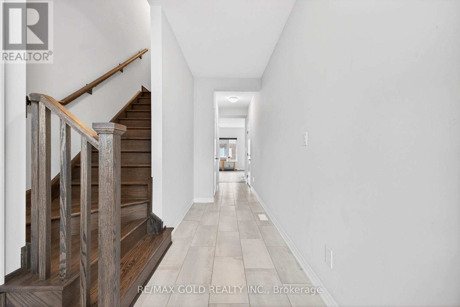 129 SUNFLOWER PLACE Image 10