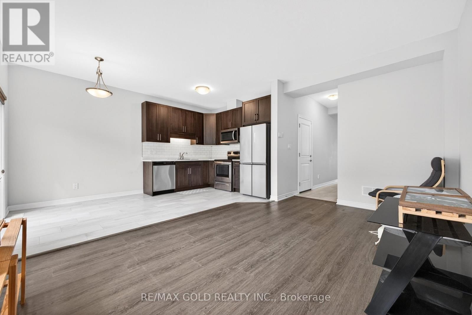 129 SUNFLOWER PLACE Image 15