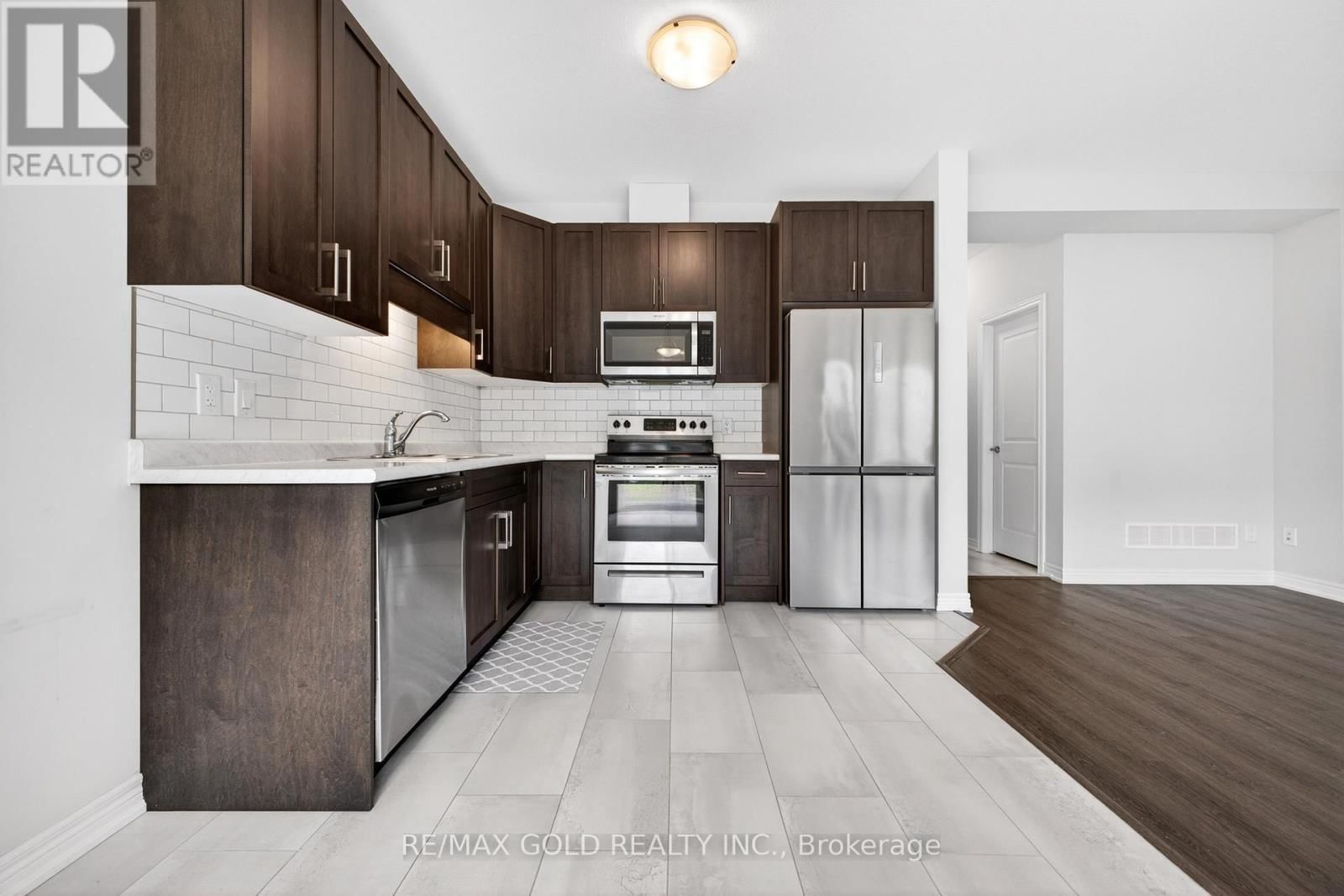 129 SUNFLOWER PLACE Image 20