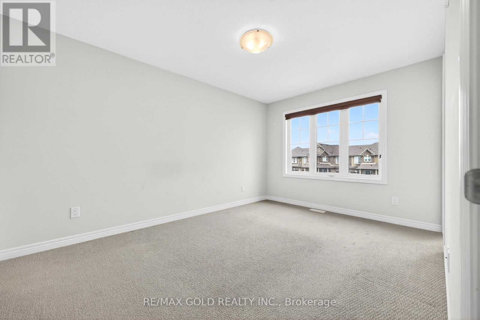 129 SUNFLOWER PLACE Image 26