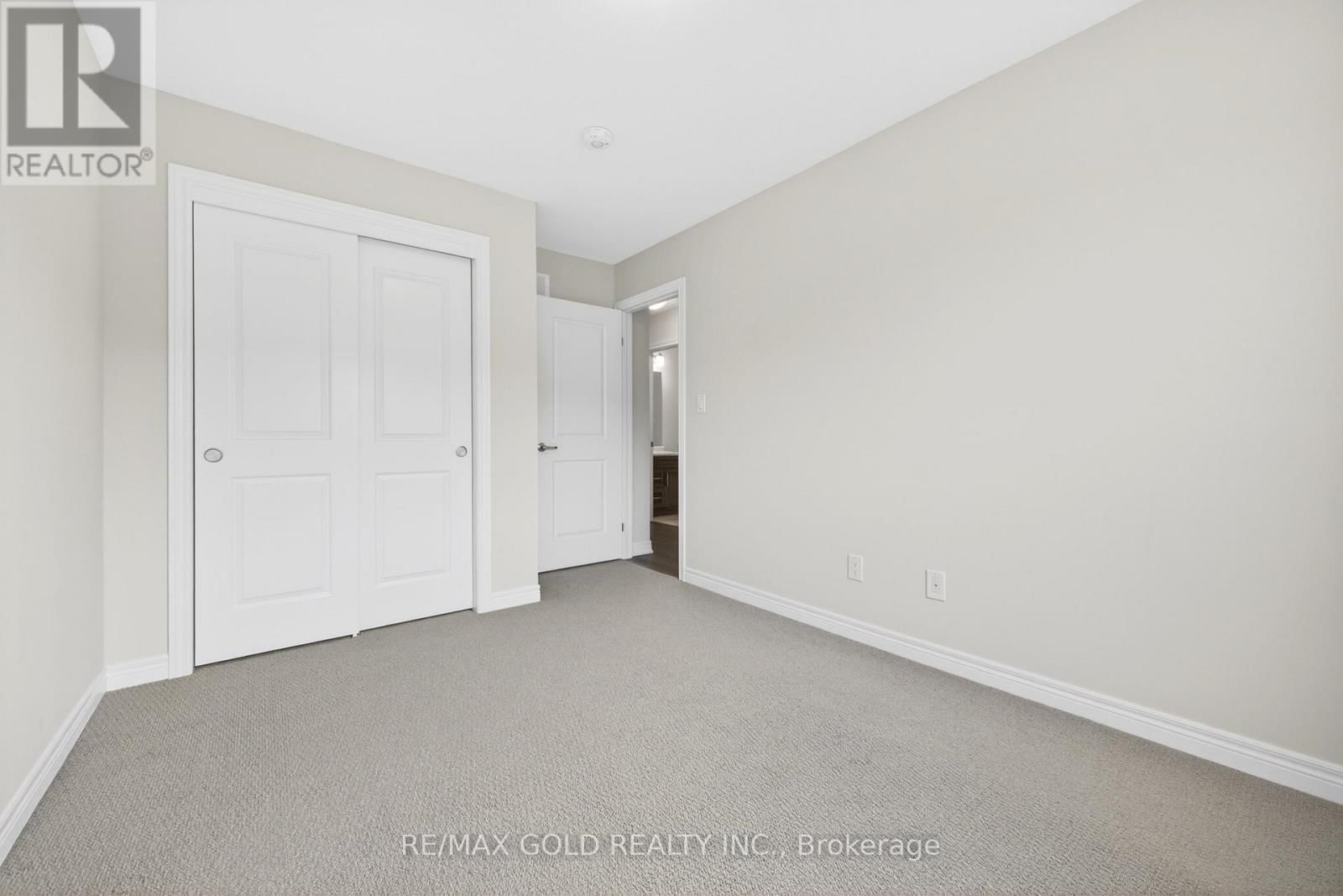 129 SUNFLOWER PLACE Image 37