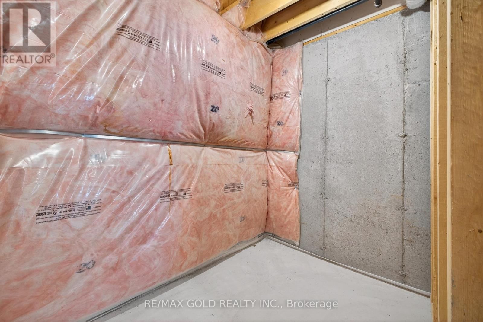 129 SUNFLOWER PLACE Image 38