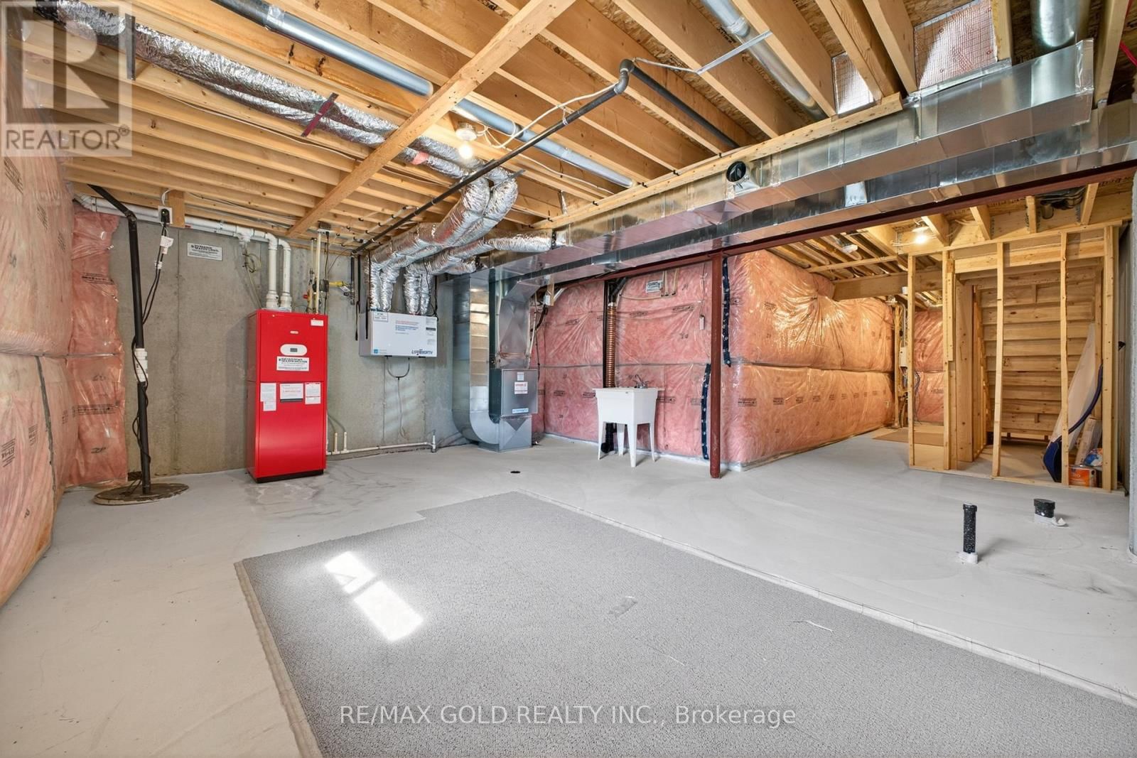 129 SUNFLOWER PLACE Image 44