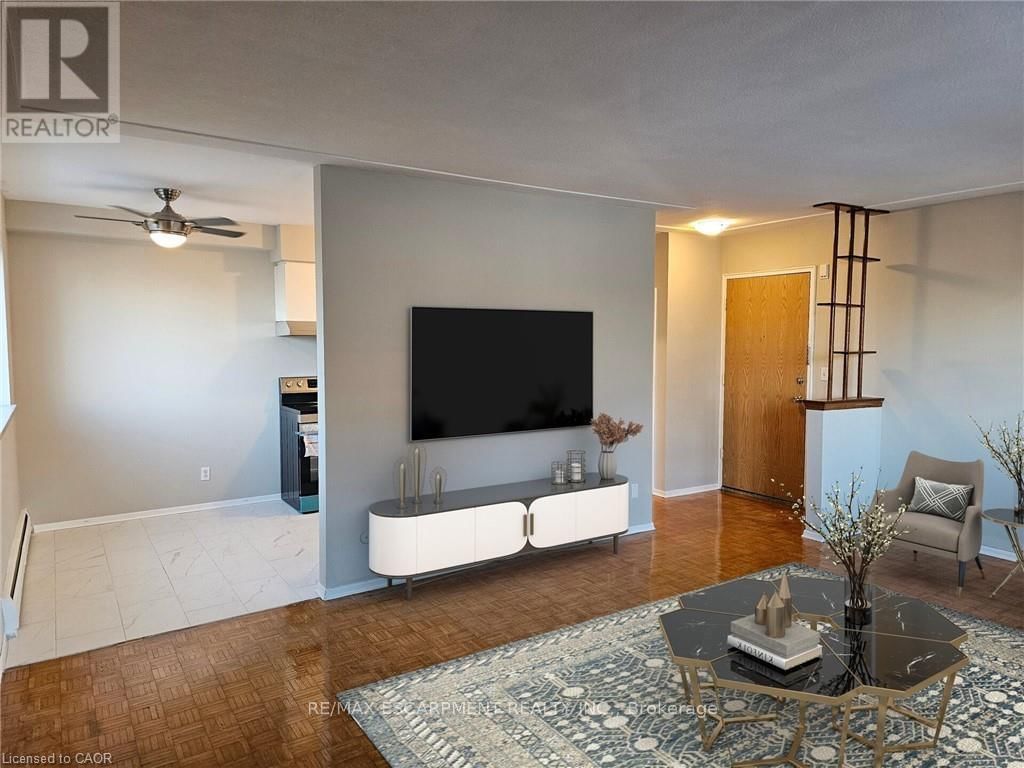 B2 - 2205 KING STREET EAST Image 3