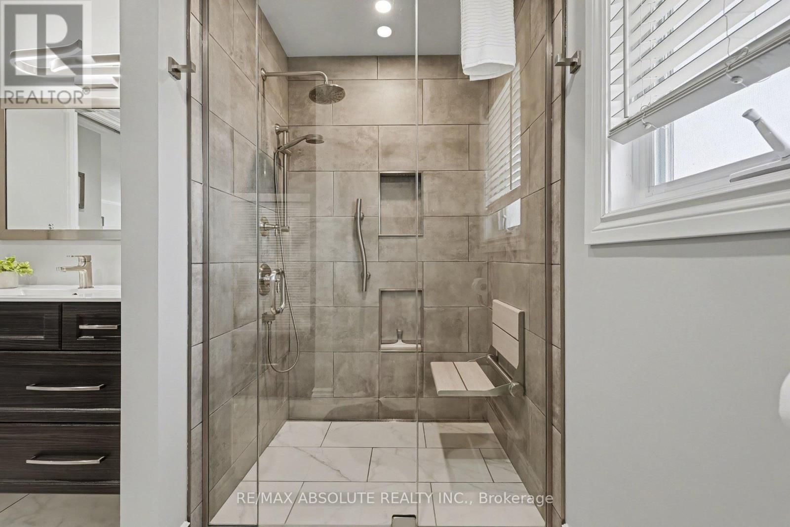 258 GORE STREET Image 23