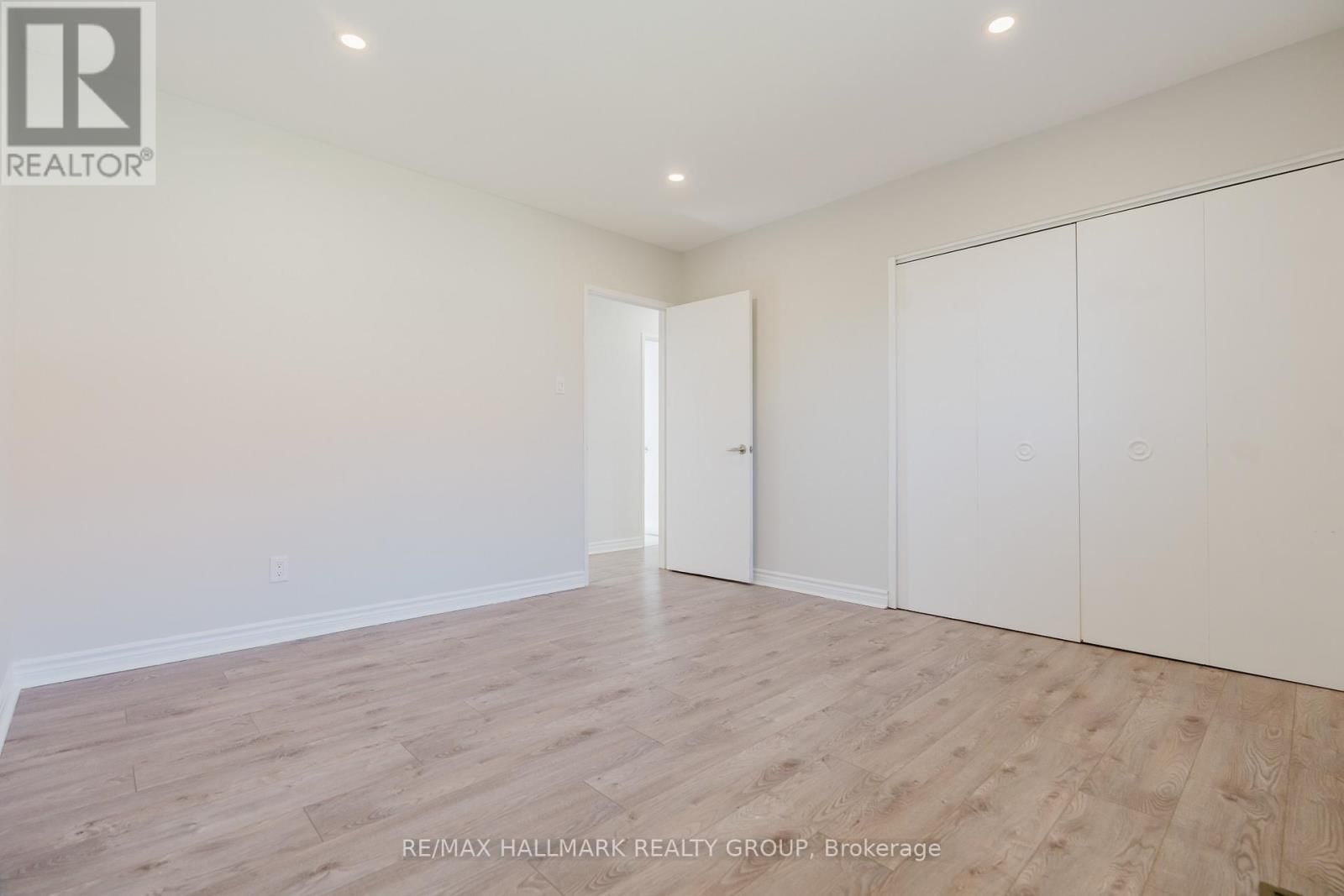 17 WOLMSLEY CRESCENT Image 16