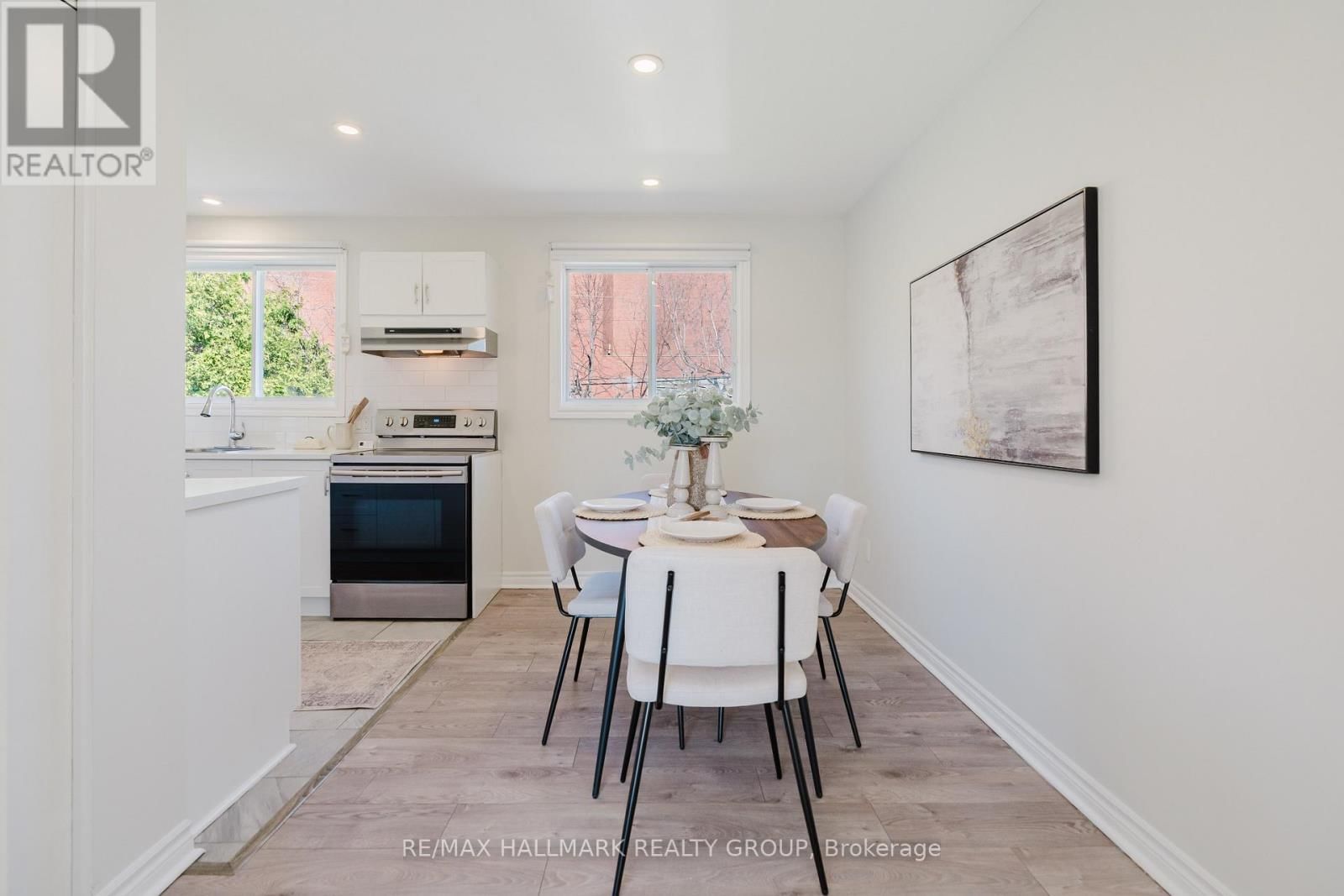 17 WOLMSLEY CRESCENT Image 22