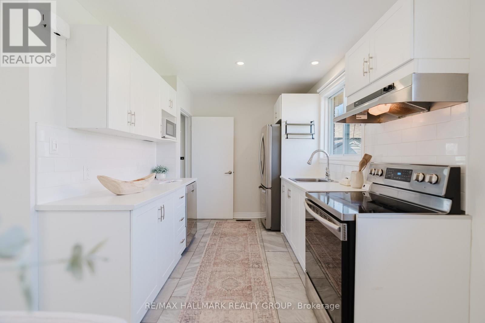 17 WOLMSLEY CRESCENT Image 27