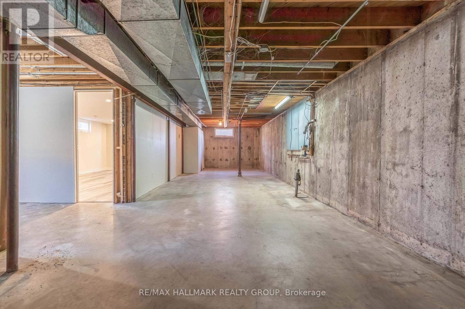 17 WOLMSLEY CRESCENT Image 37