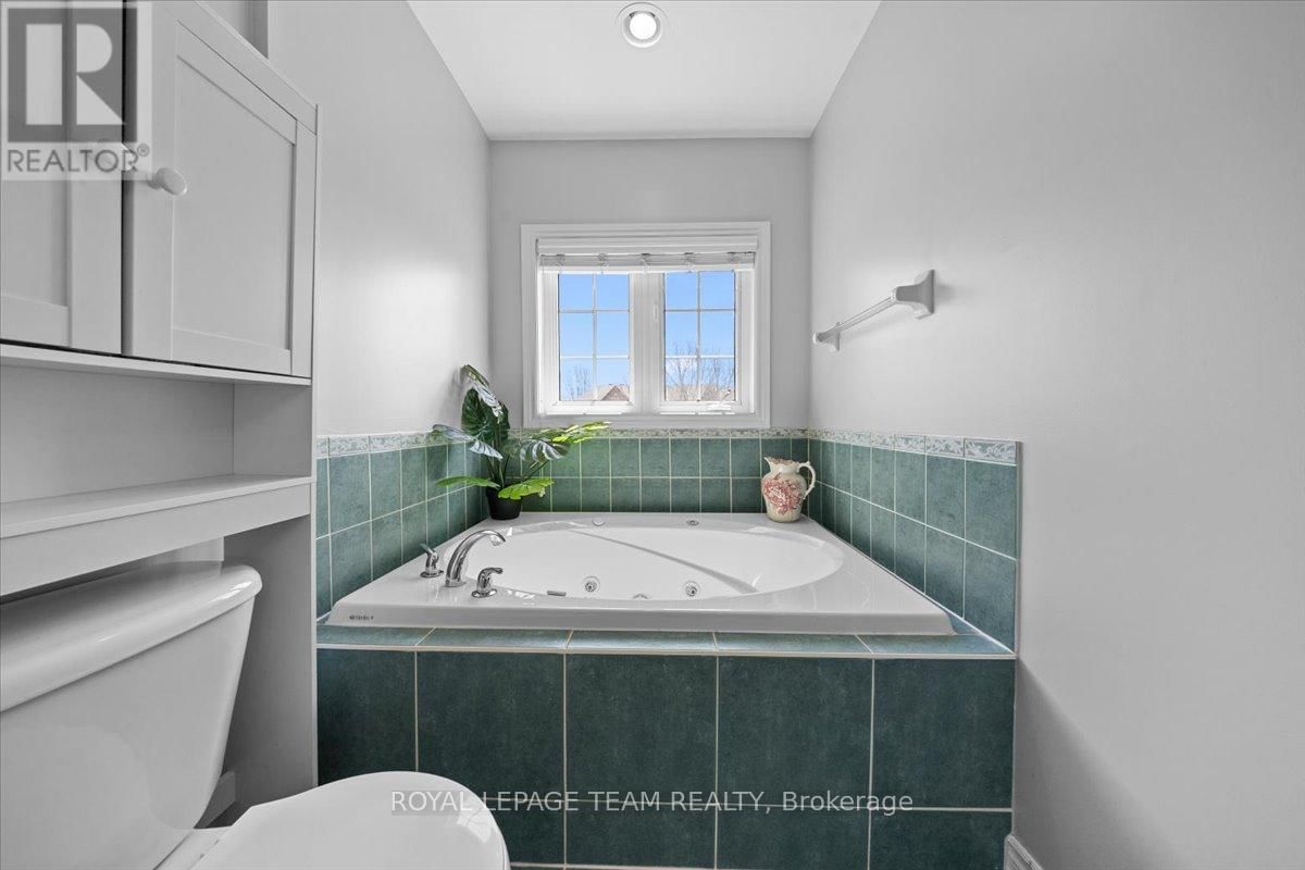 79 SADDLESMITH CIRCLE Image 26