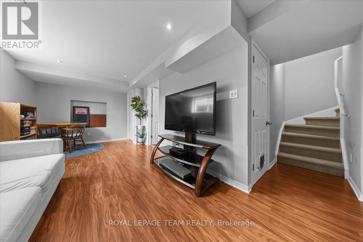 79 SADDLESMITH CIRCLE Image 33