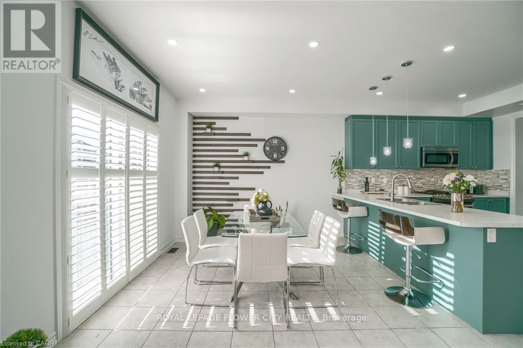 318 WALLACE STREET Image 11