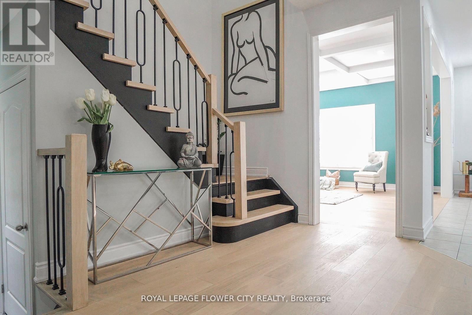 318 WALLACE STREET Image 17