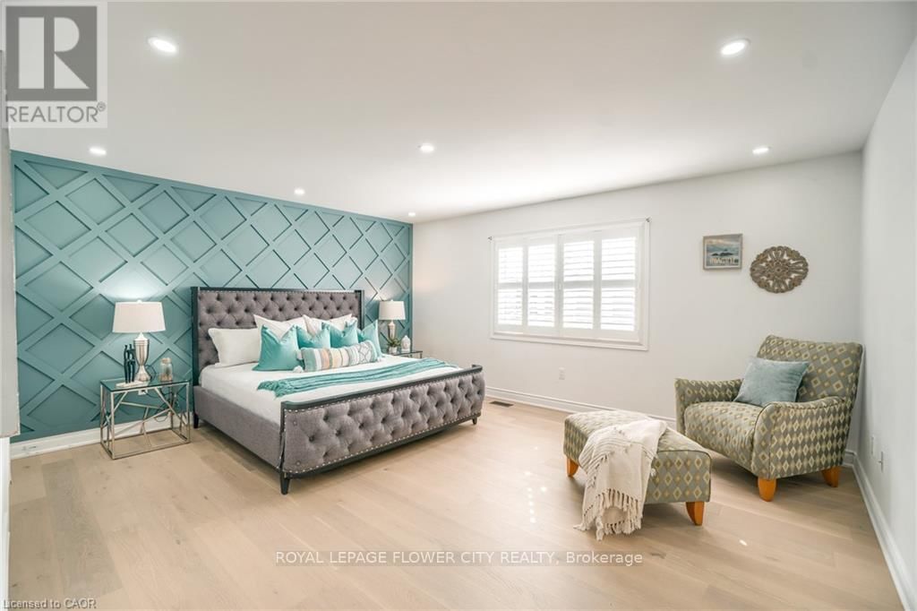 318 WALLACE STREET Image 19