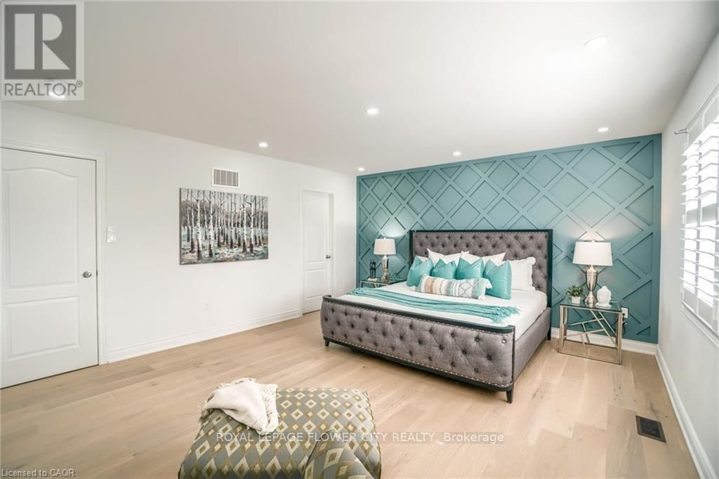 318 WALLACE STREET Image 20