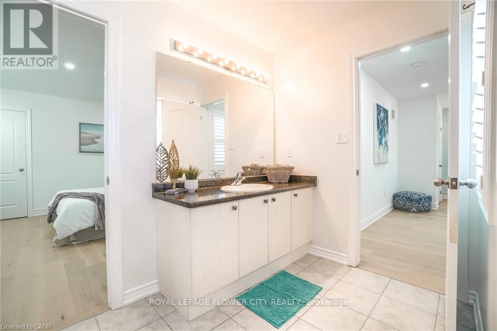 318 WALLACE STREET Image 29