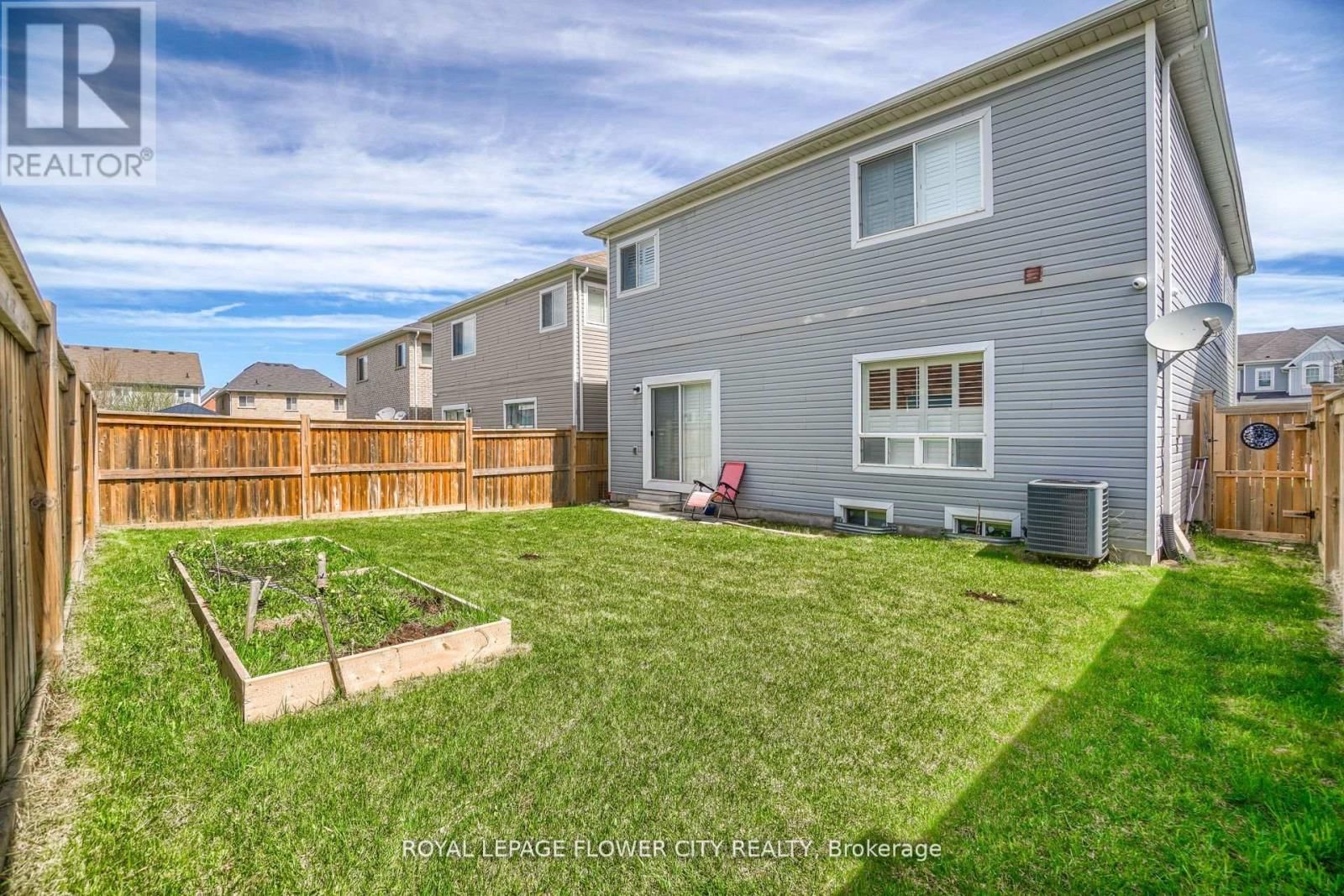 318 WALLACE STREET Image 34