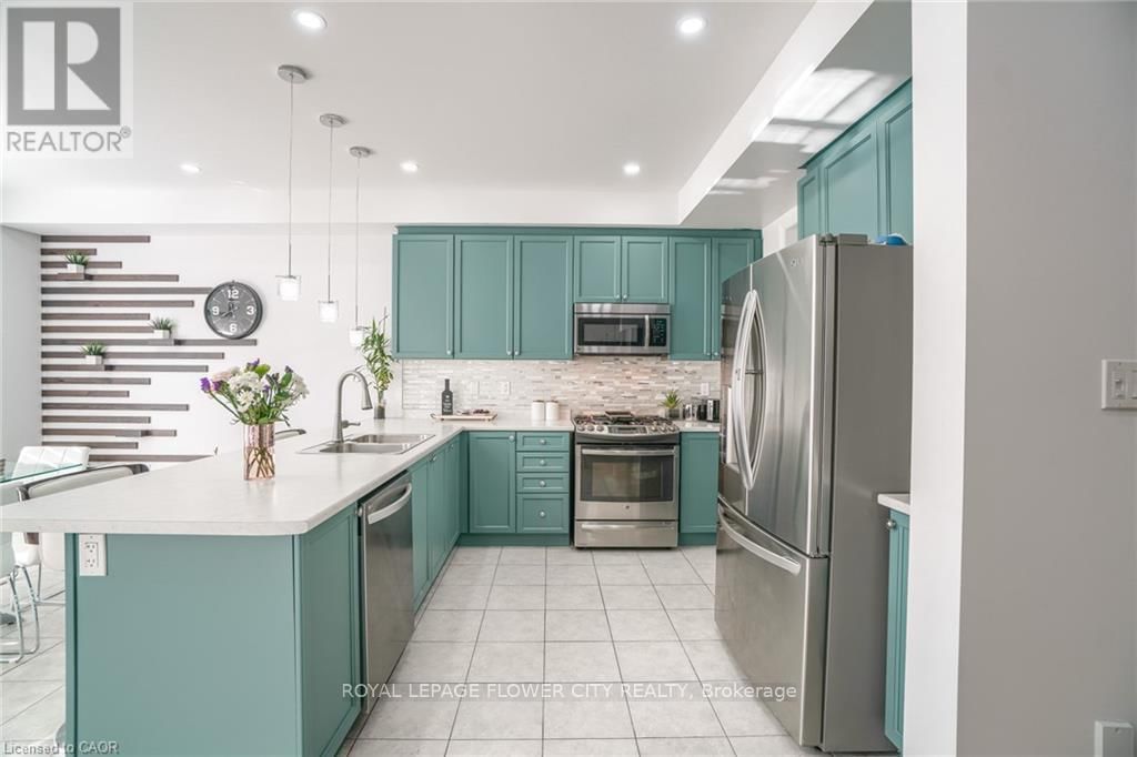 318 WALLACE STREET Image 7