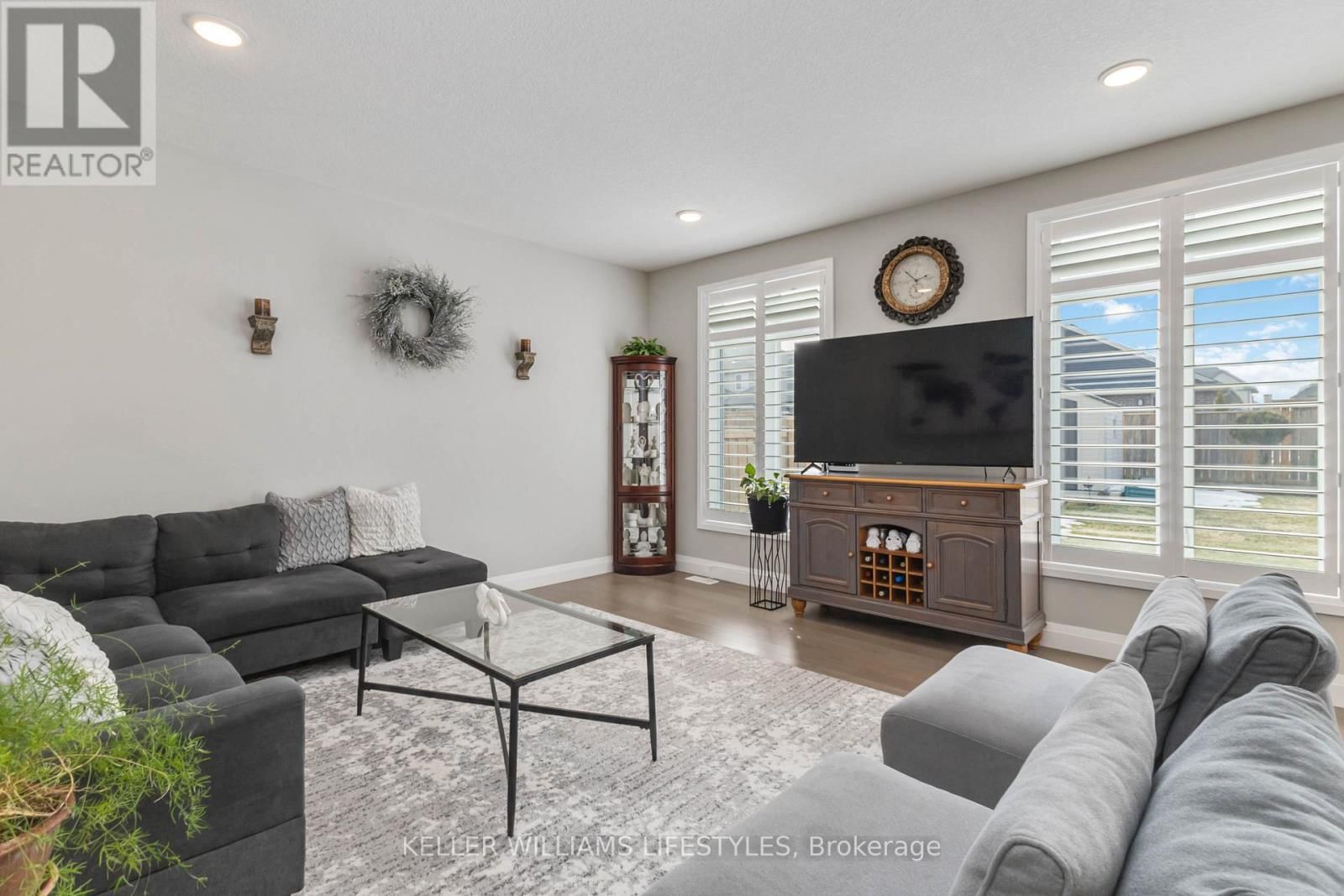 26 AMBROSIA PATH Image 11