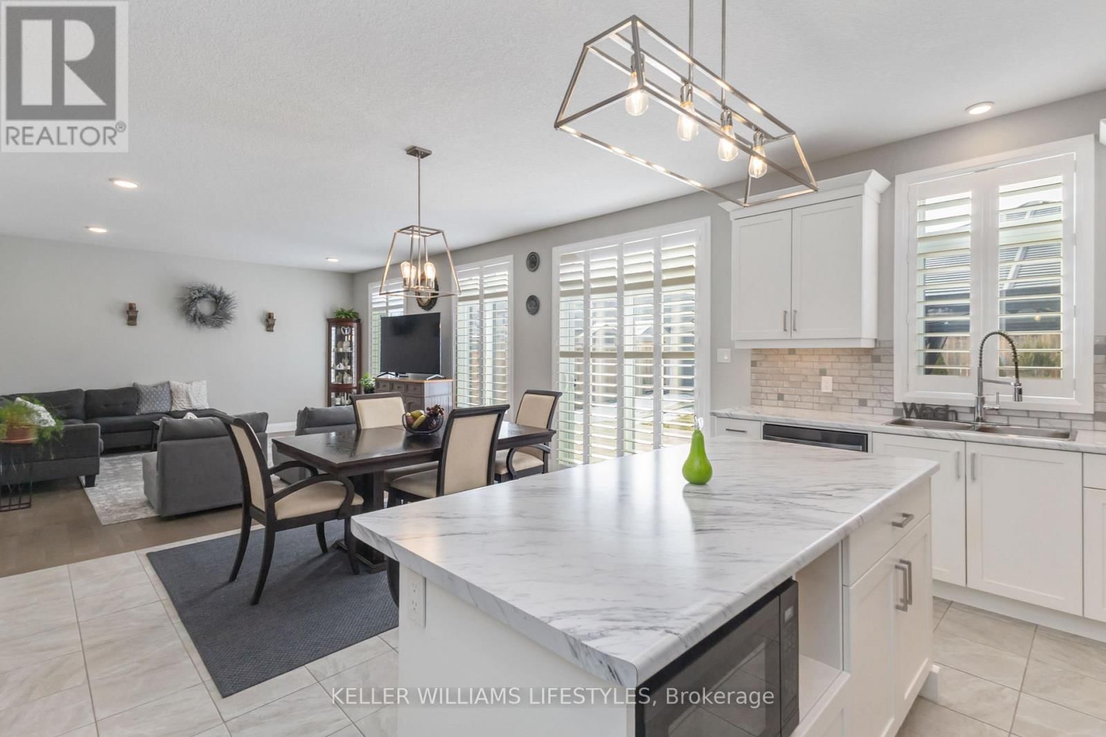 26 AMBROSIA PATH Image 18