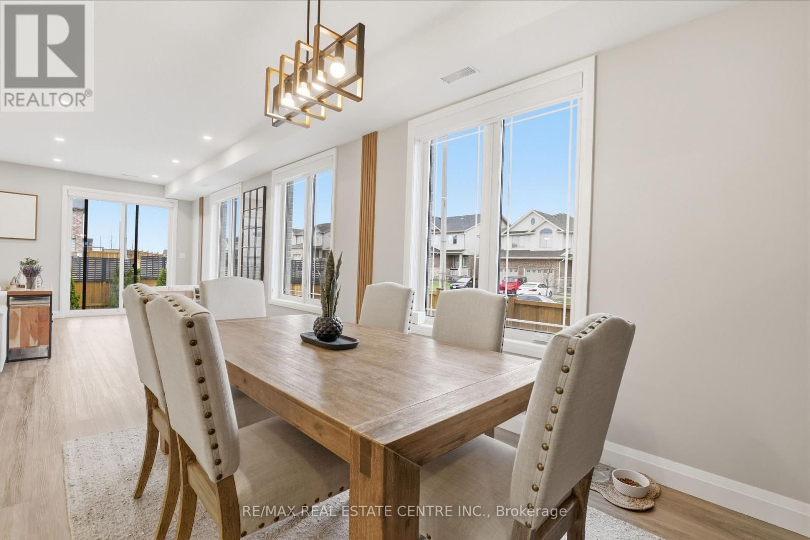 95 DALLAN DRIVE Image 14