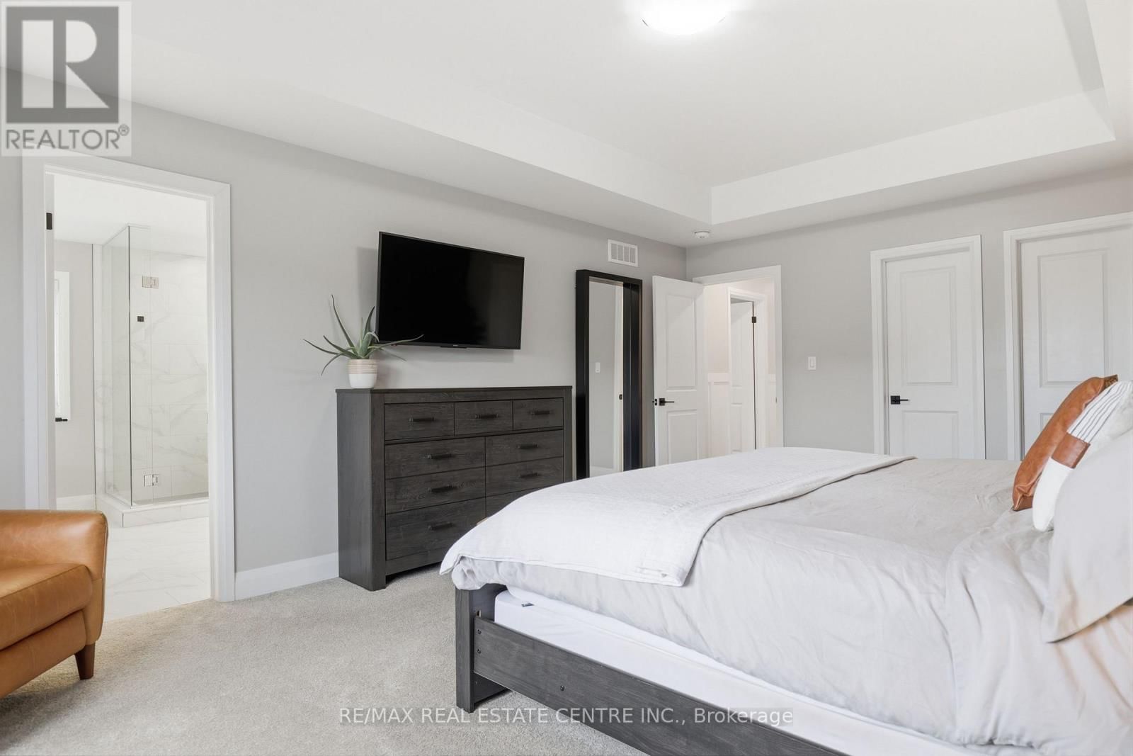 95 DALLAN DRIVE Image 25