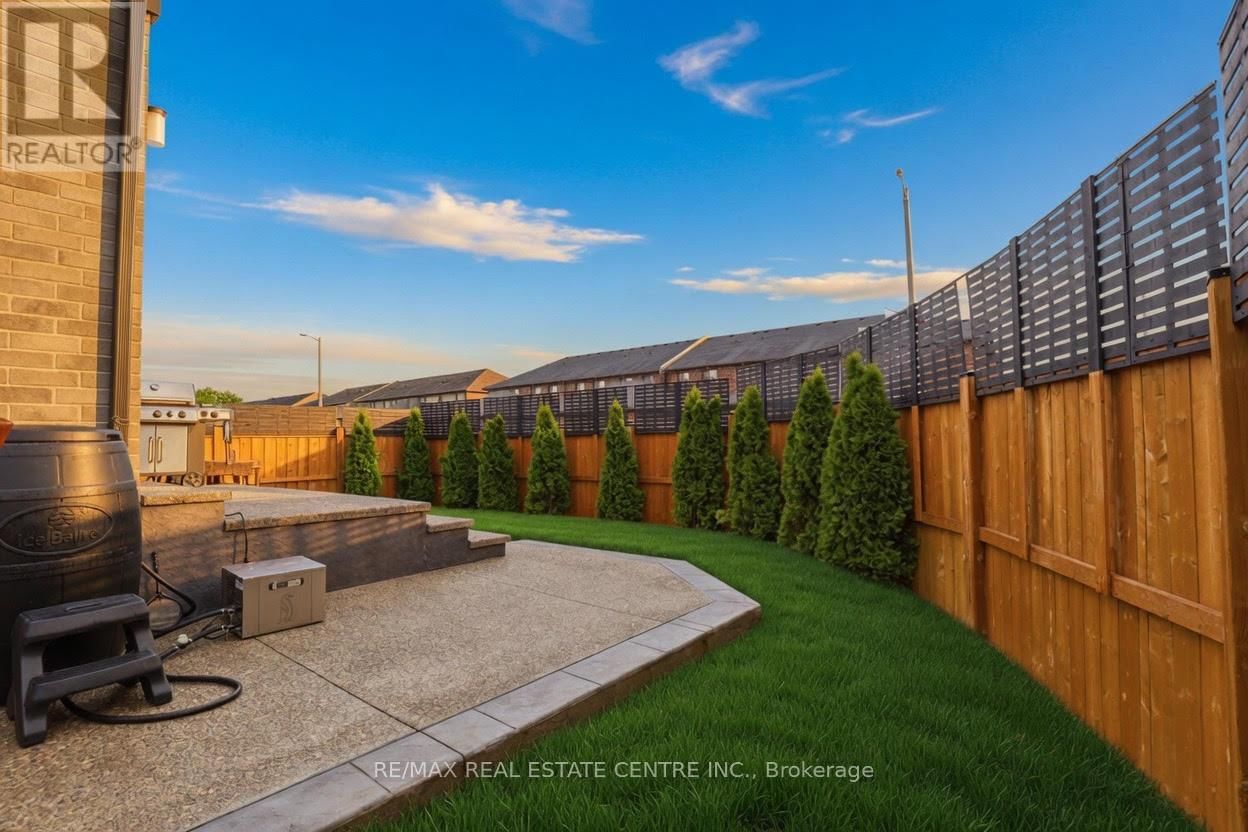 95 DALLAN DRIVE Image 45