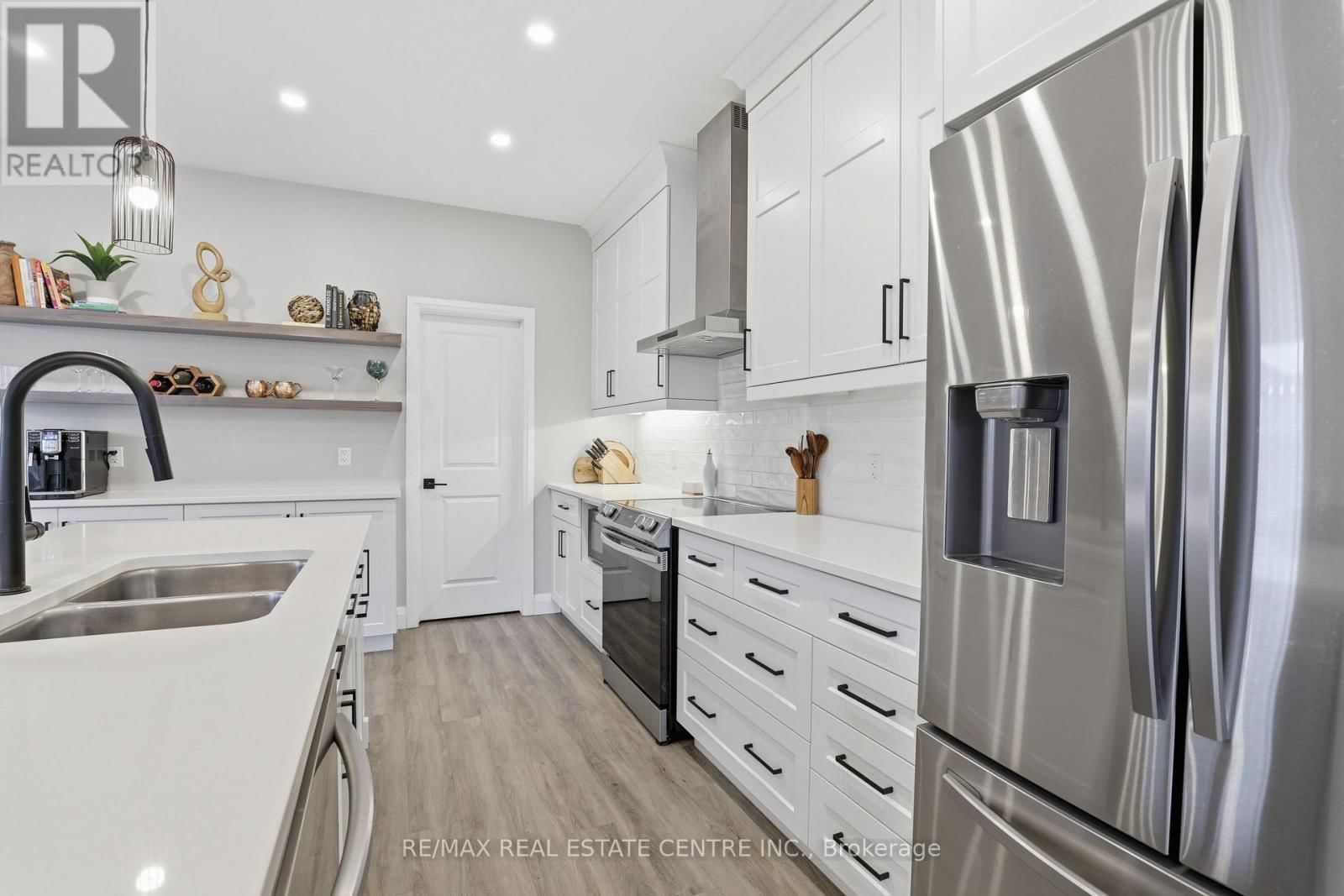 95 DALLAN DRIVE Image 9