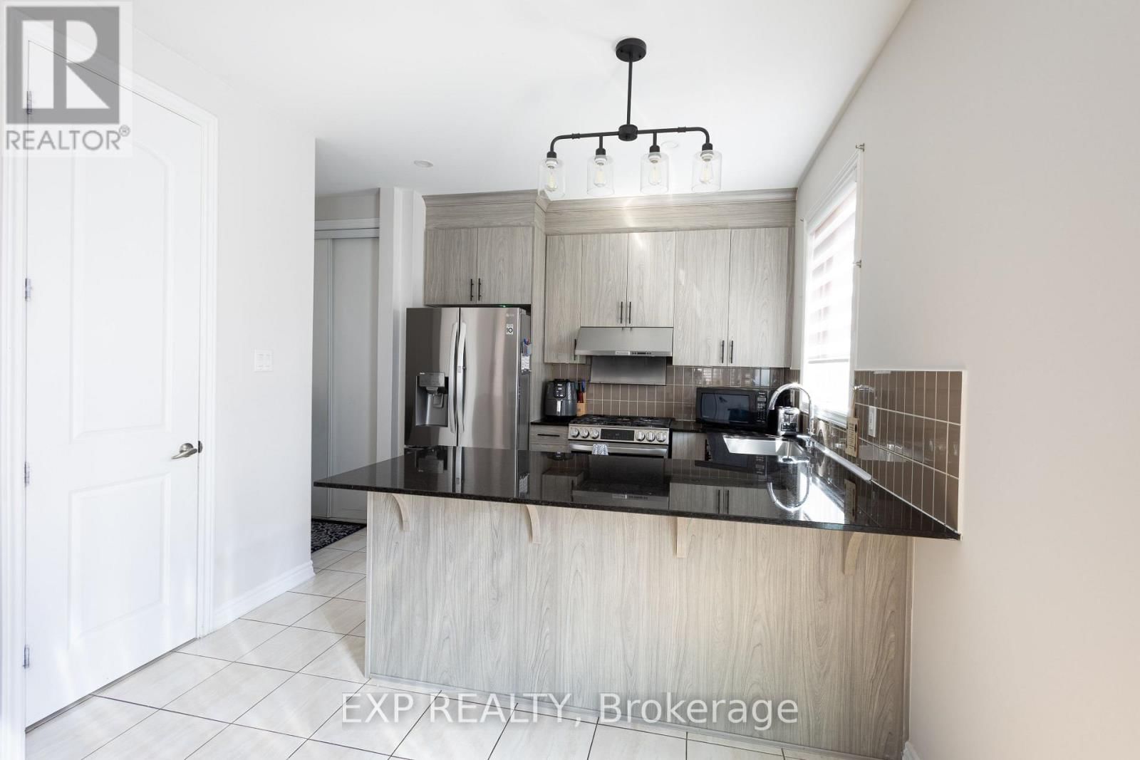 1008 CARDEN LANE Image 11